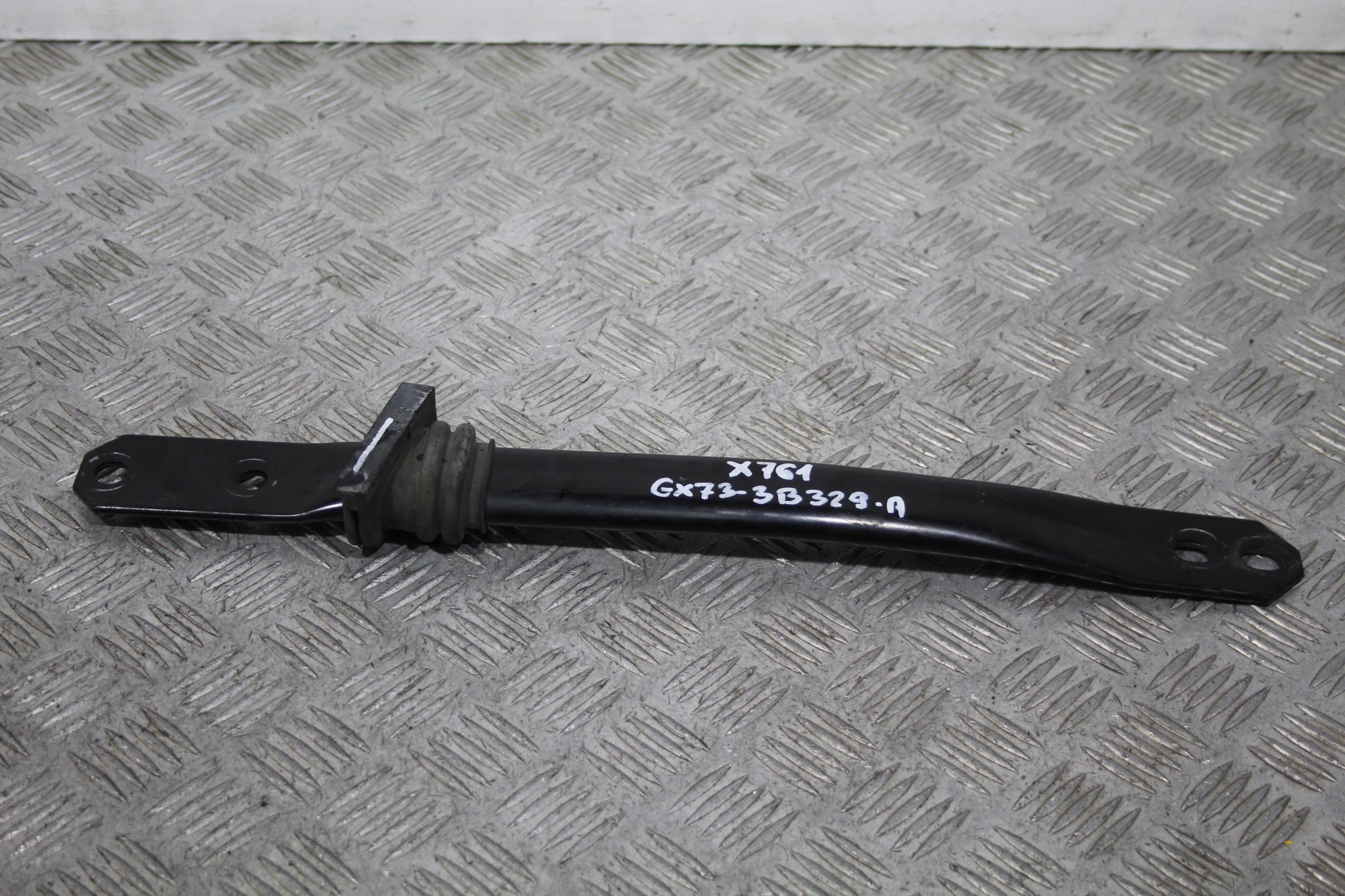 Балка распорка jaguar X761 GX73-3B329-A