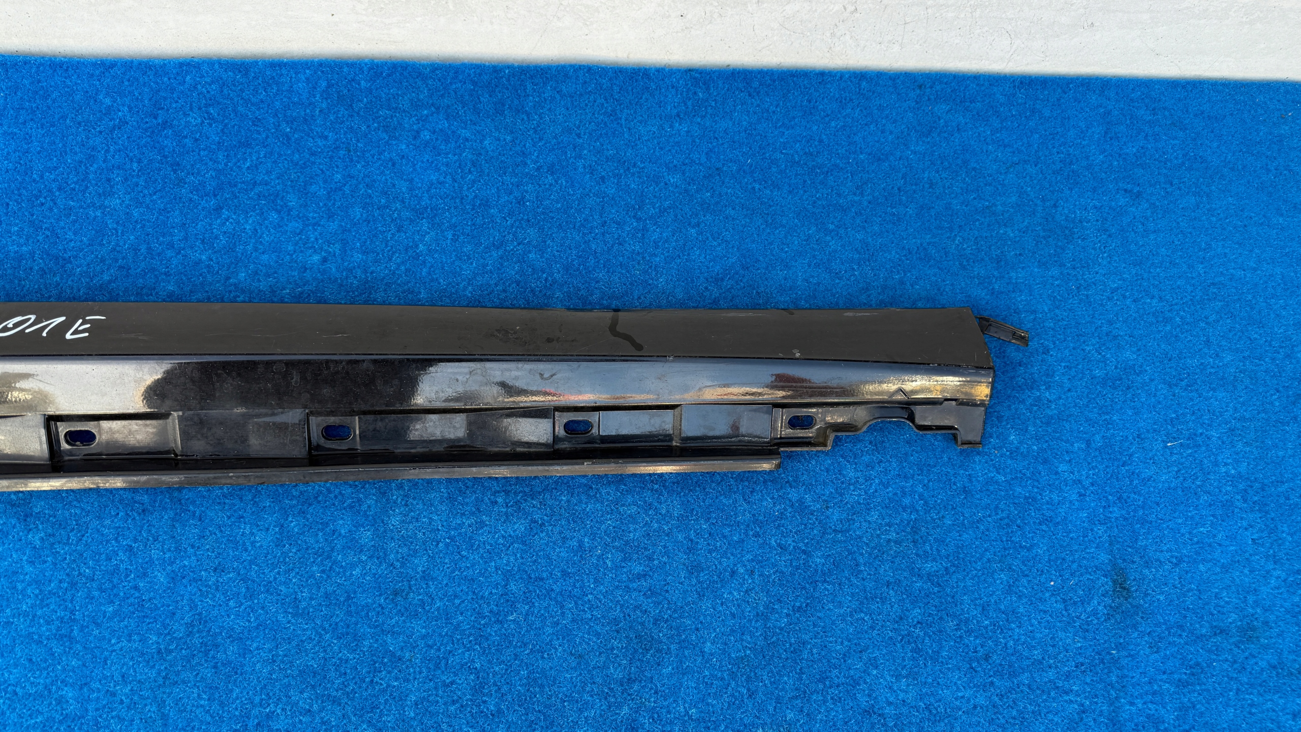 AUDI A4 B7 8E left moulding threshold threshold 8E0853859 H101E