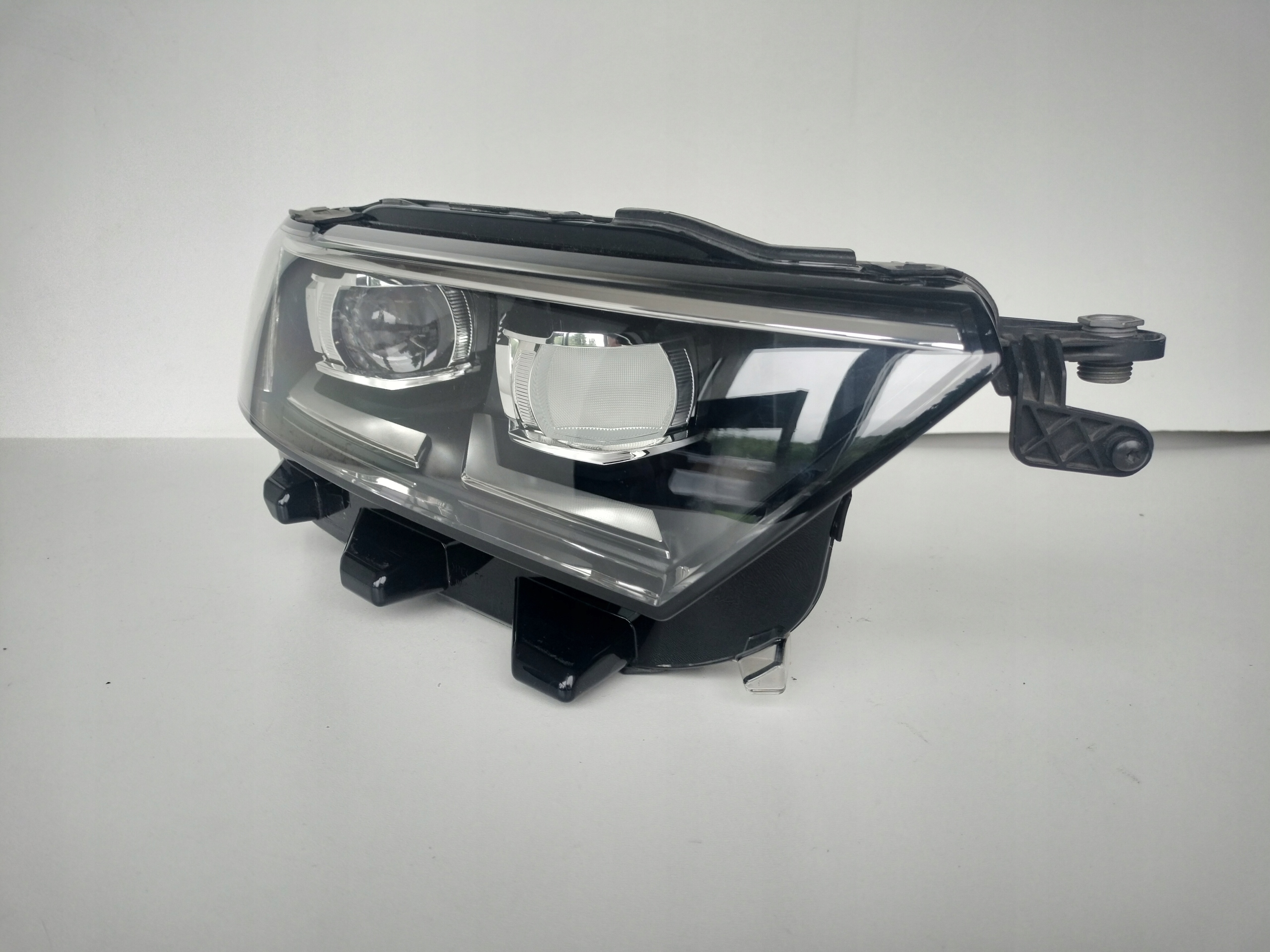 light right REFLEKTOR VW T-ROC 17- 2GA FULL LED