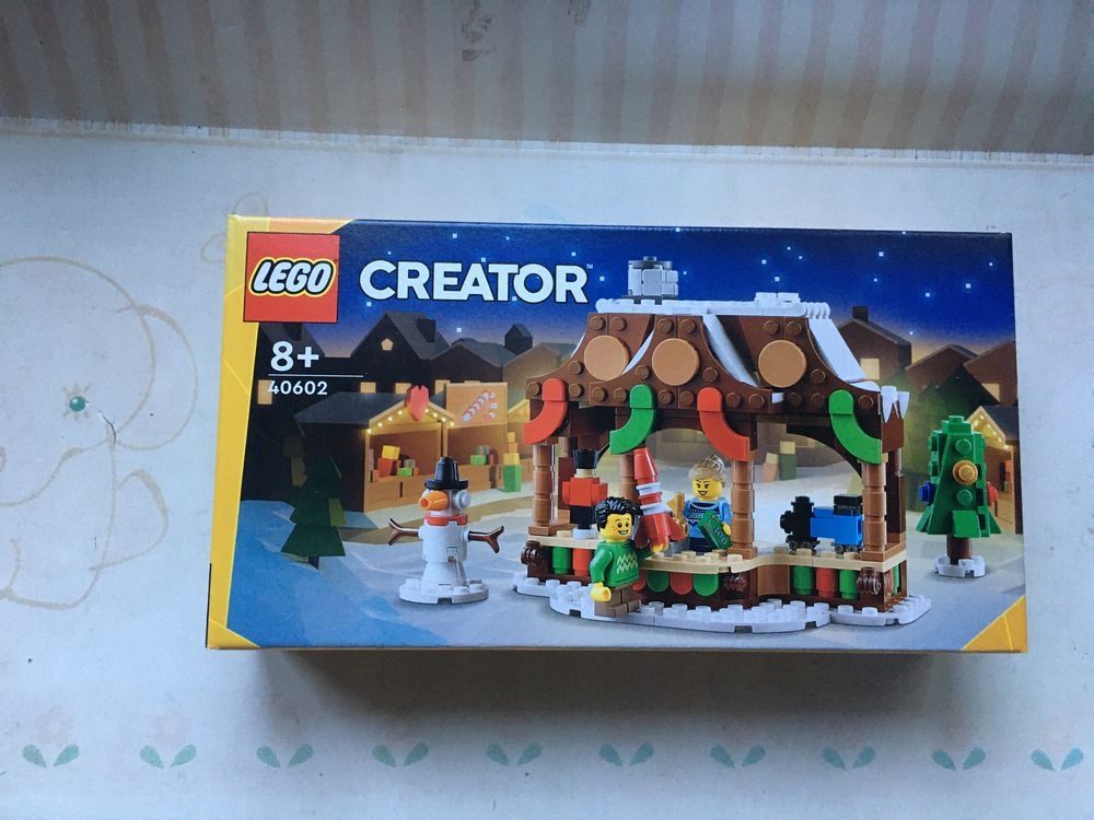 LEGO 40602 Zimowe stoisko Marka LEGO