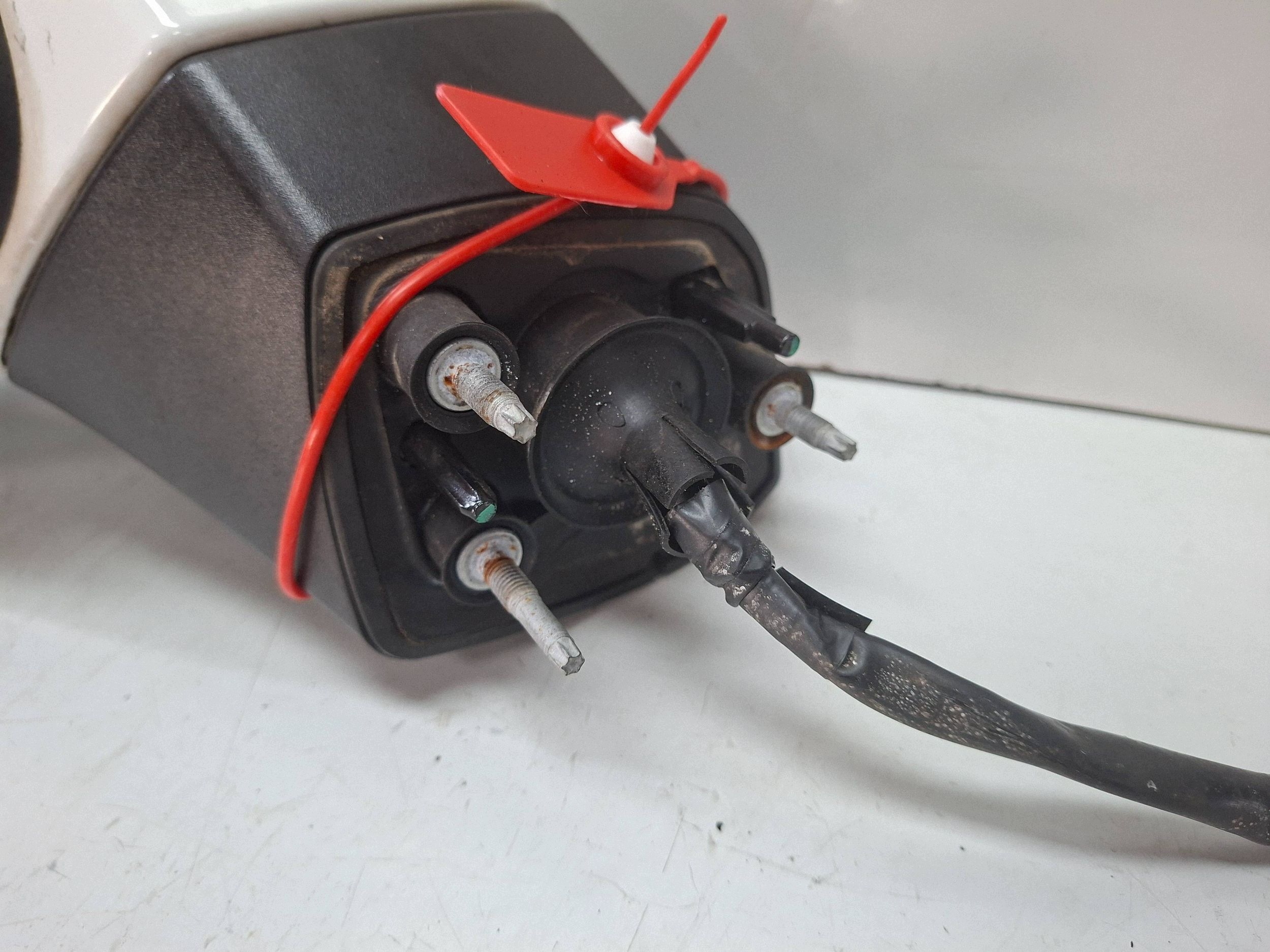 spiegel links 5 pins OPEL MOKKA 2012