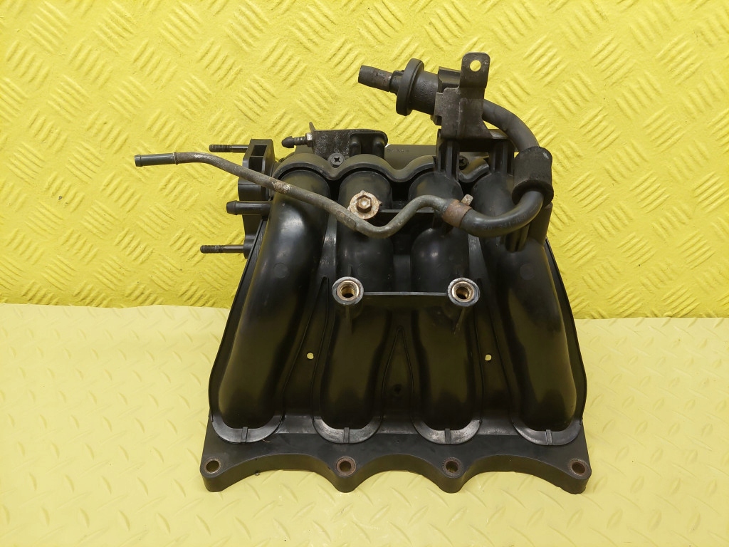 HYUNDAI COUPE 1.6 16V intake manifold