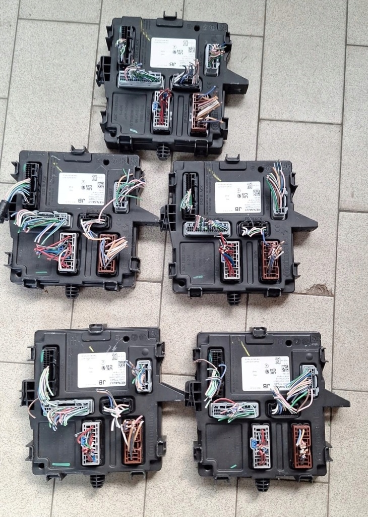 Module Unité de contrôle BCM RENAULT AUSTRAL E-TECH 284B27794R