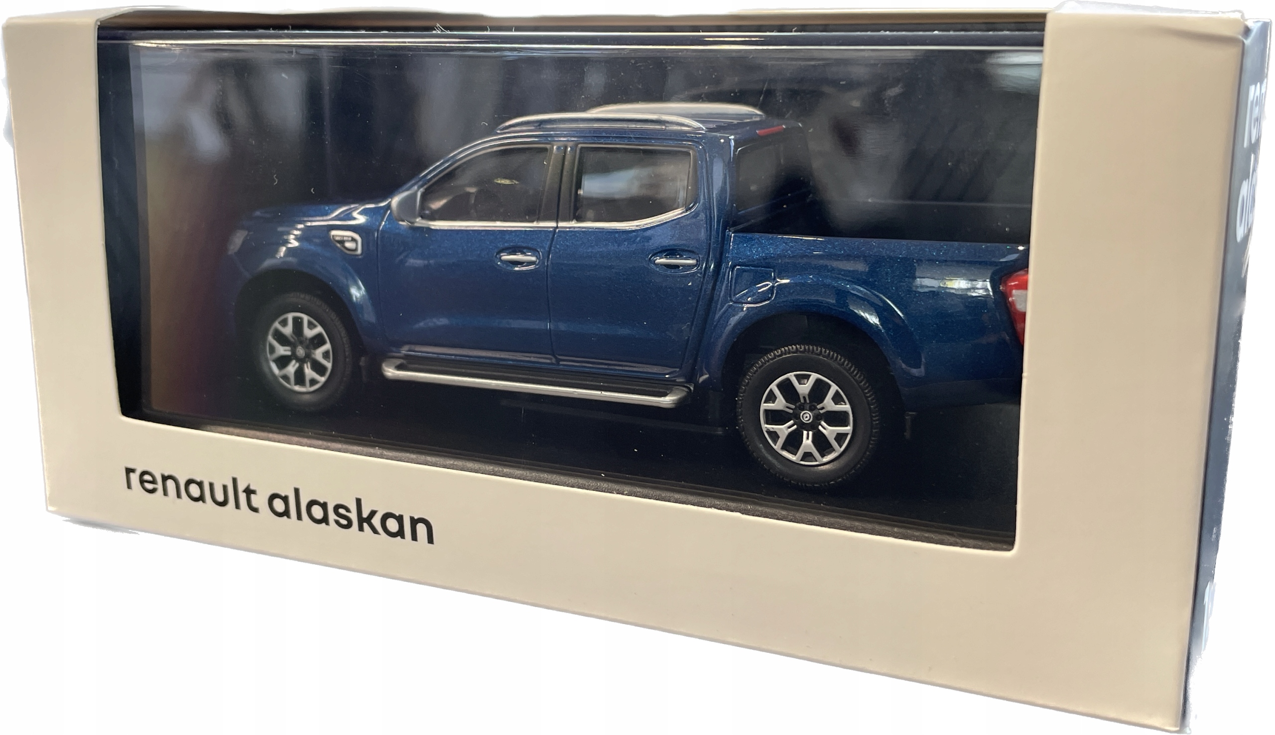 Model 1:43 miniaturka Renault Alaskan OE