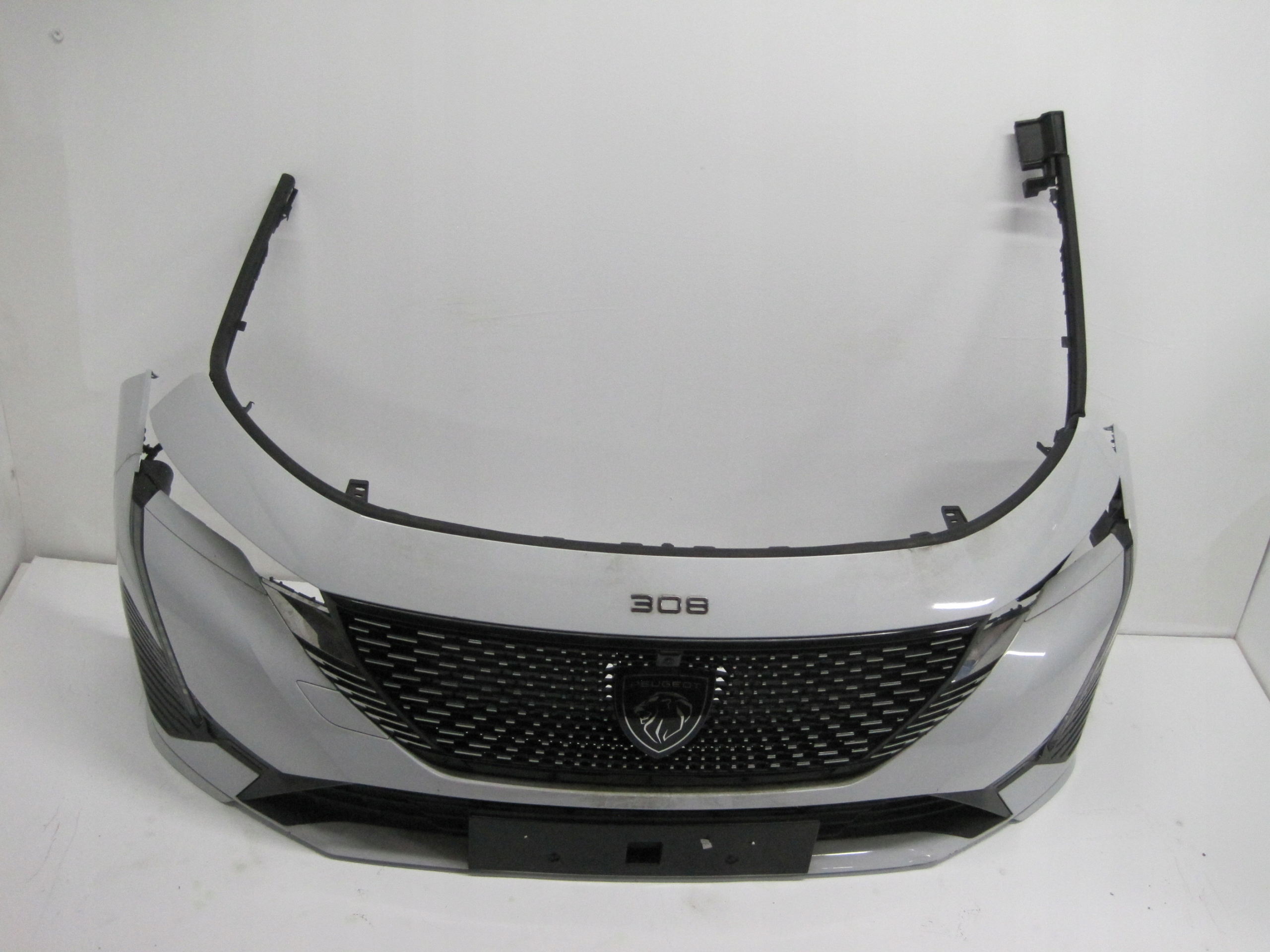bumper PEUGEOT 308 4 PDC 24R KAMERA T10 front front