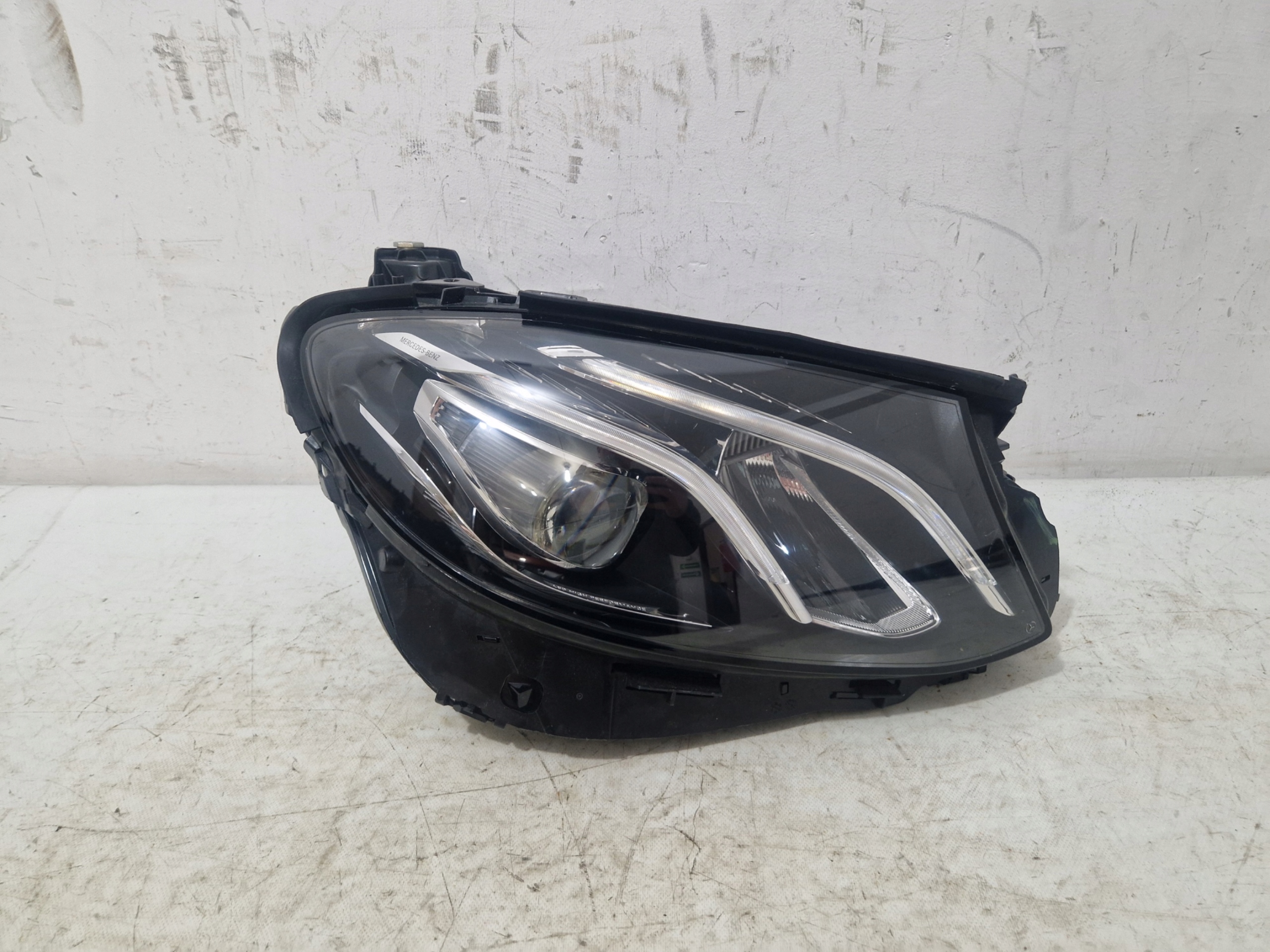 MERCEDES E-class W213 light right FULL LED MULTIBEAM A2139066604