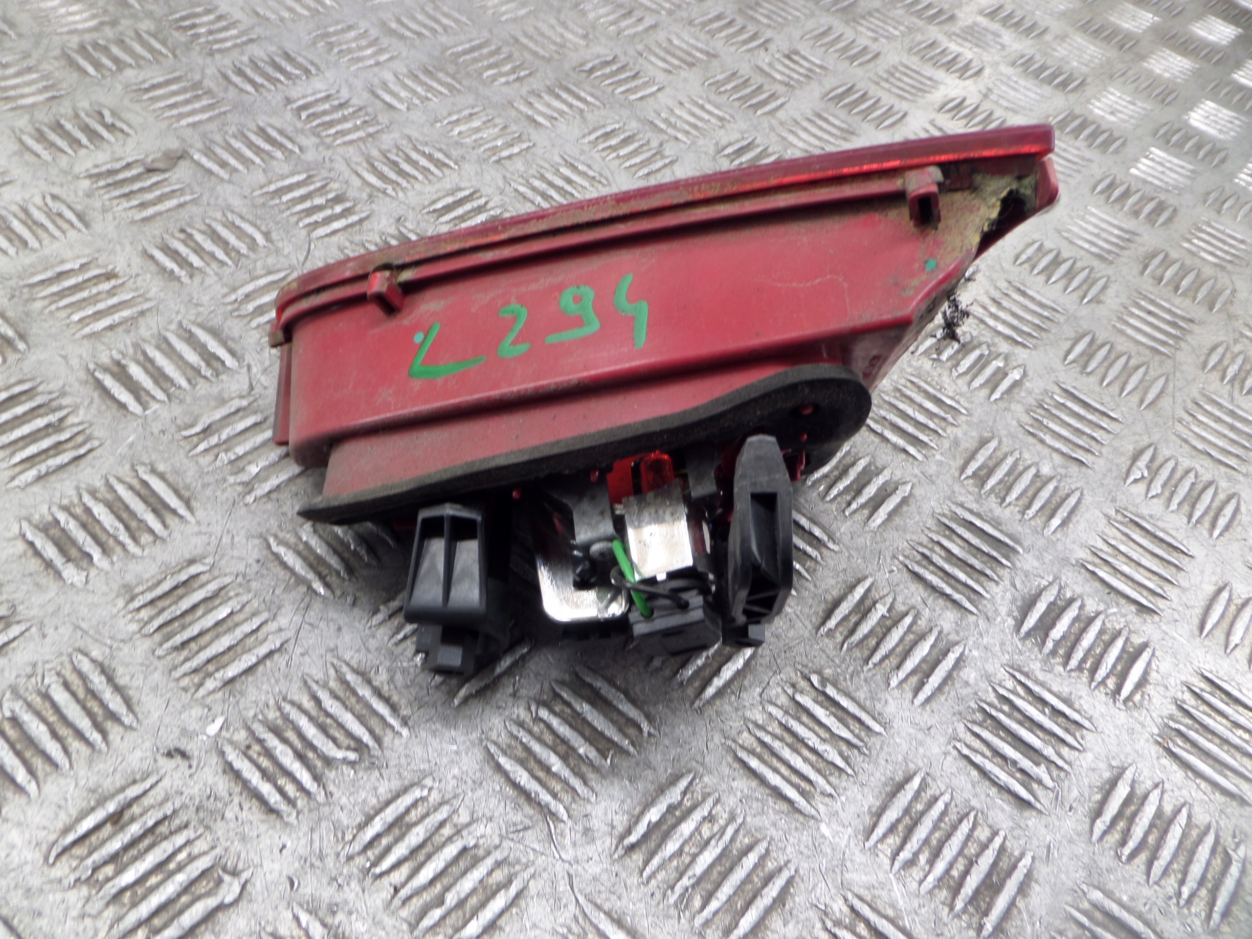AUDI A5 8T light left rear part to the bonnet LED 8T0945093A