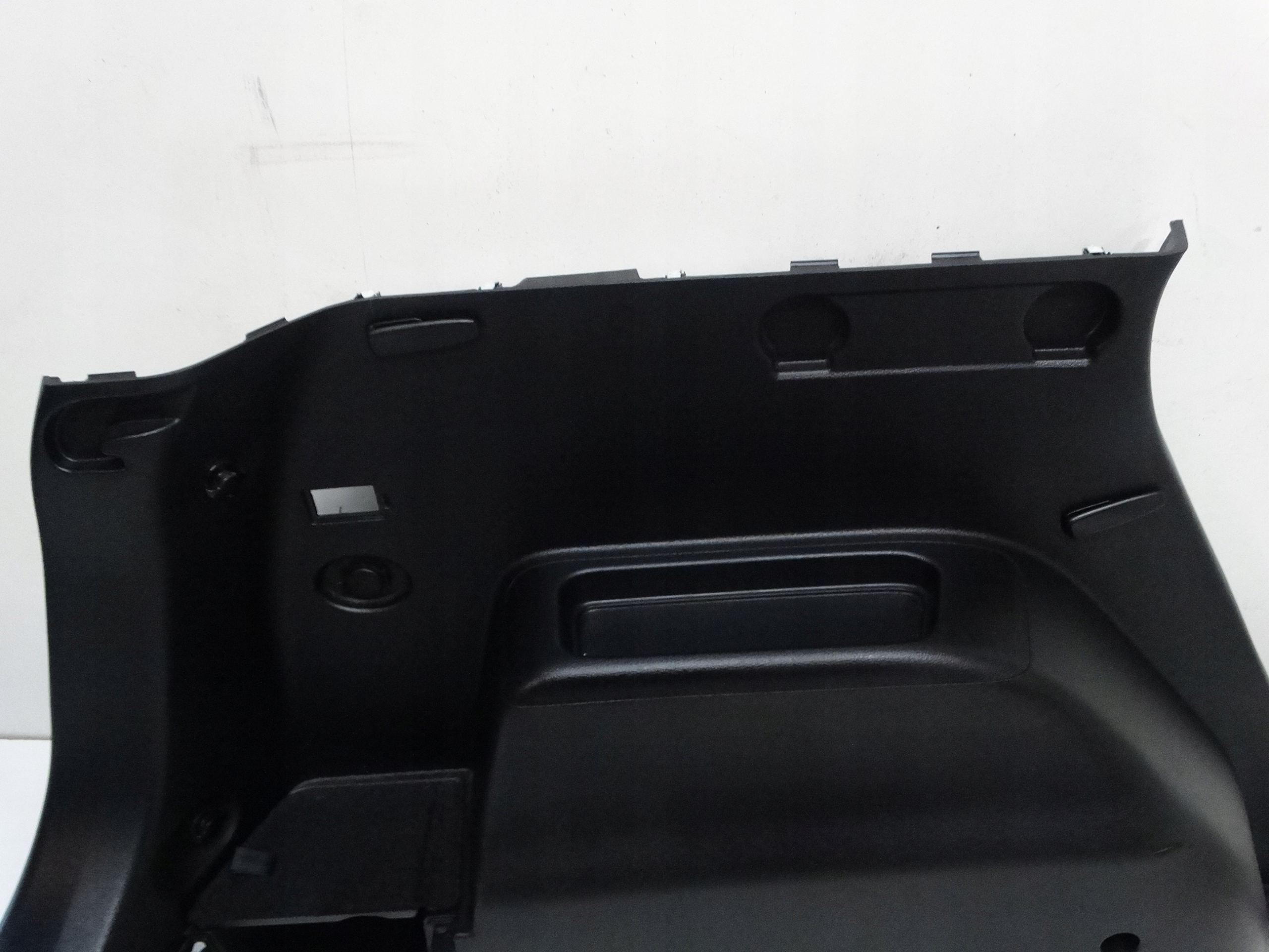 side upholstery boot left rear part KIA CARENS IV 85730-A4500