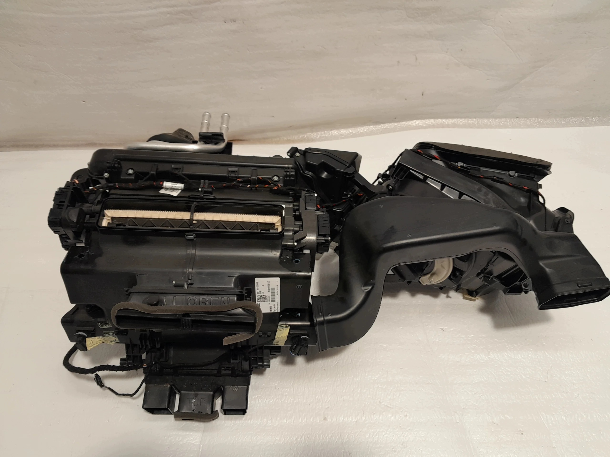 AUDI A4 B9 LIFT heater 8W1820005AP