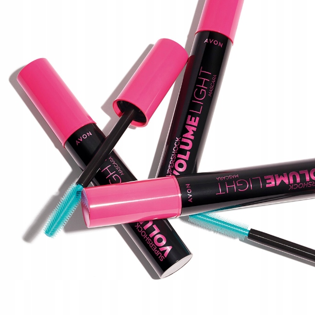 Avon tusz do rzęs SuperShock Light Blackest Black Kolor czarny