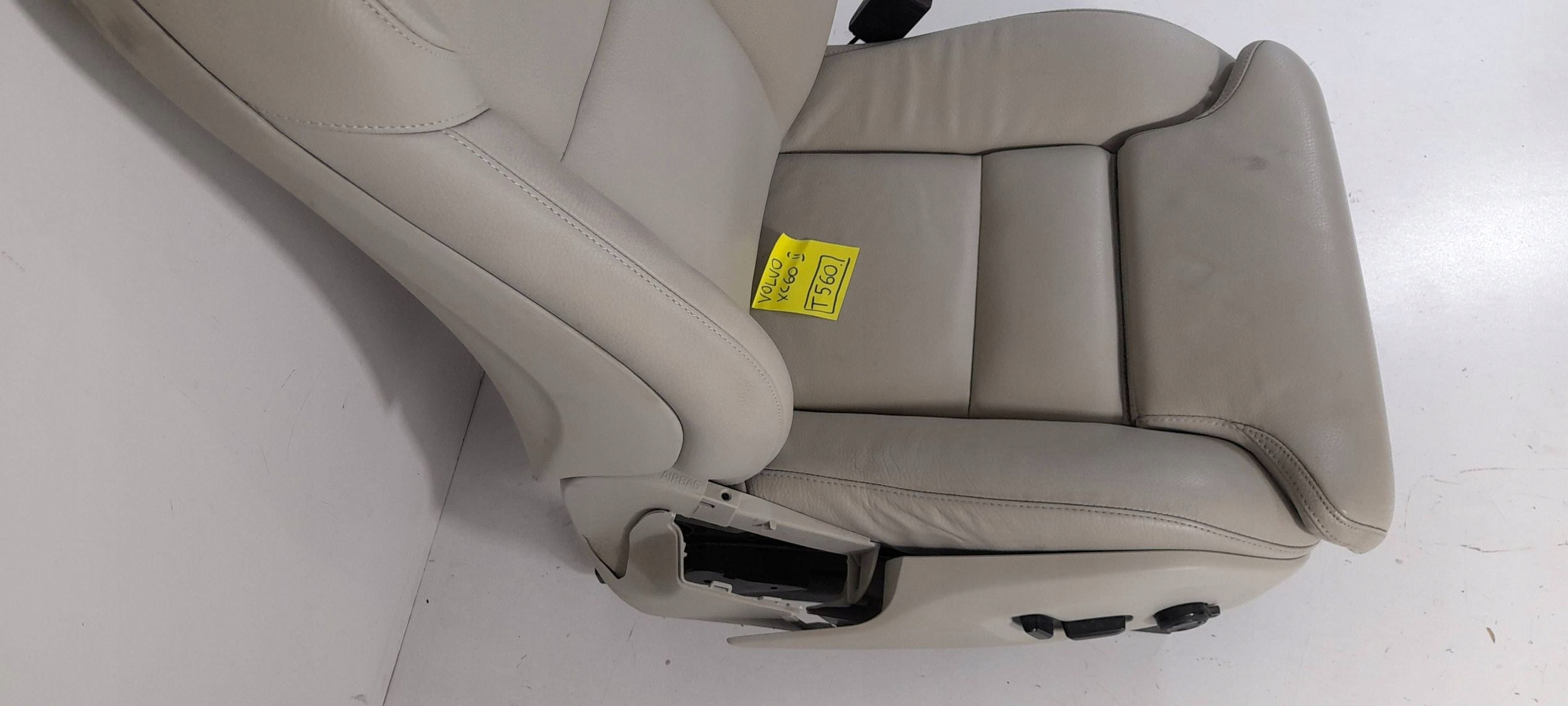 Volvo XC60 II 2022r Siège Passegers (T560)