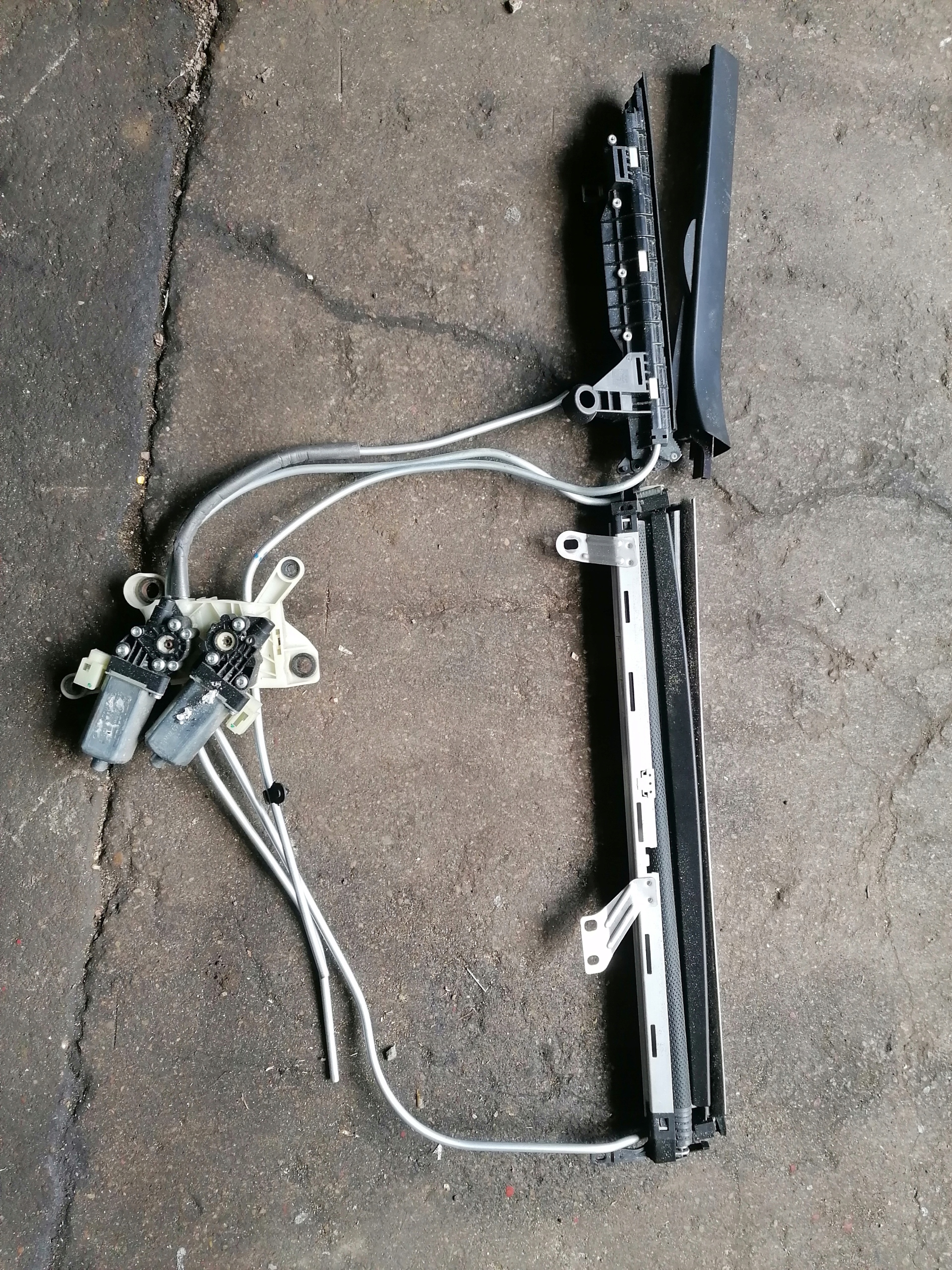 MECHANIZM ROLETY TYL LEWY BMW E65 Typ samochodu Samochody osobowe