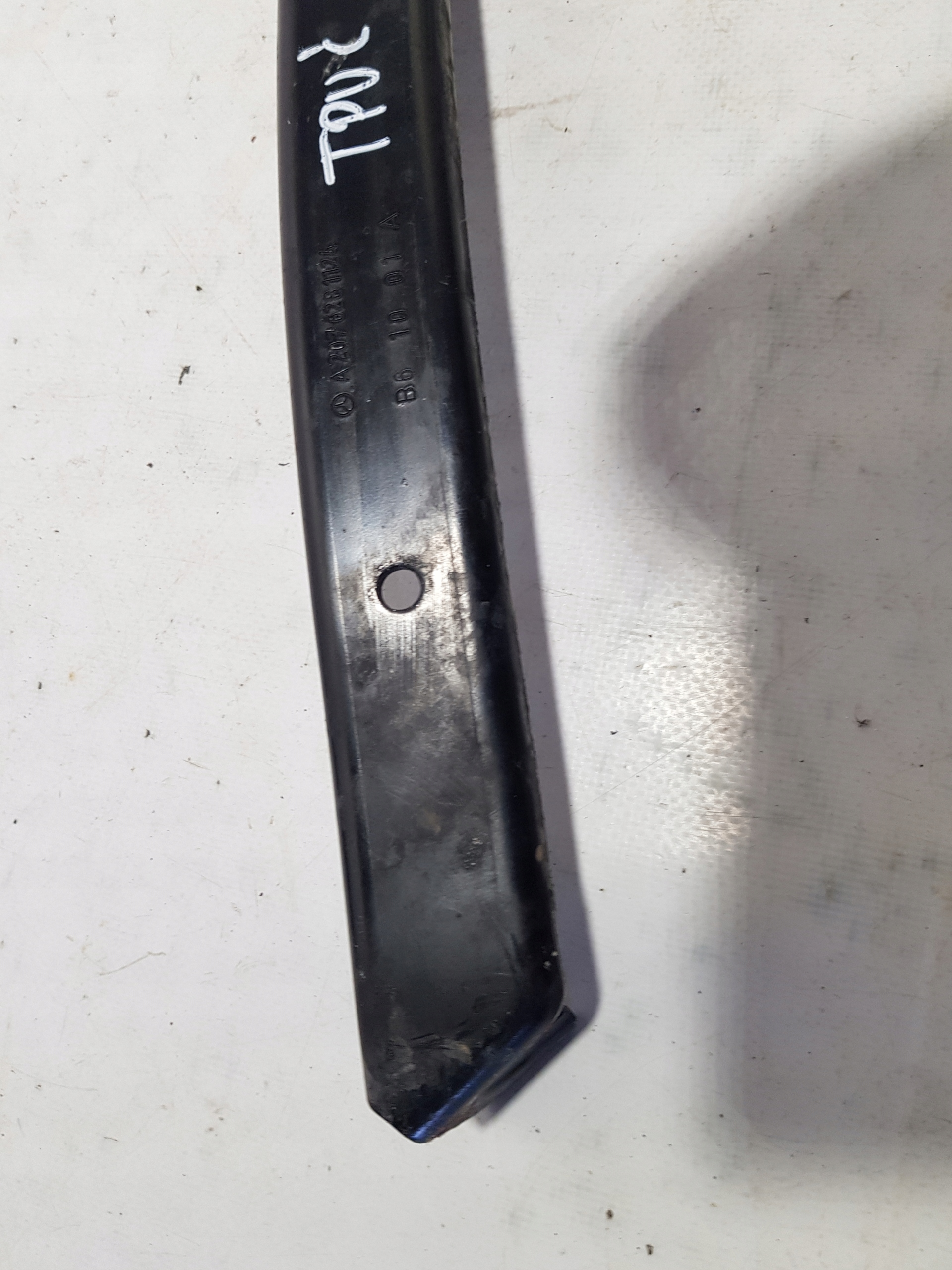 MERCEDES W207 holder console pillar A2076281124