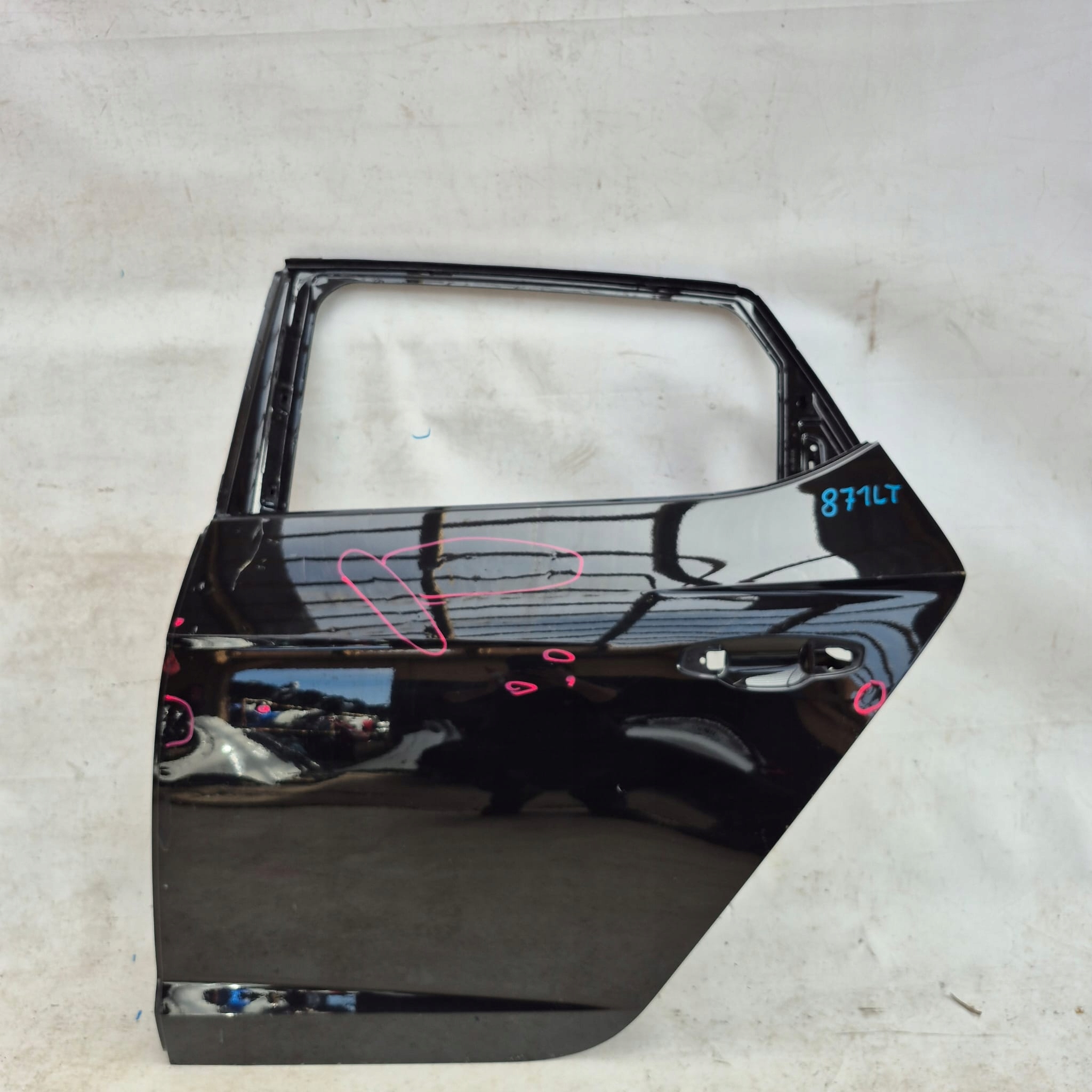 SEAT LEON III 5F HB 12- door left rear part rear.