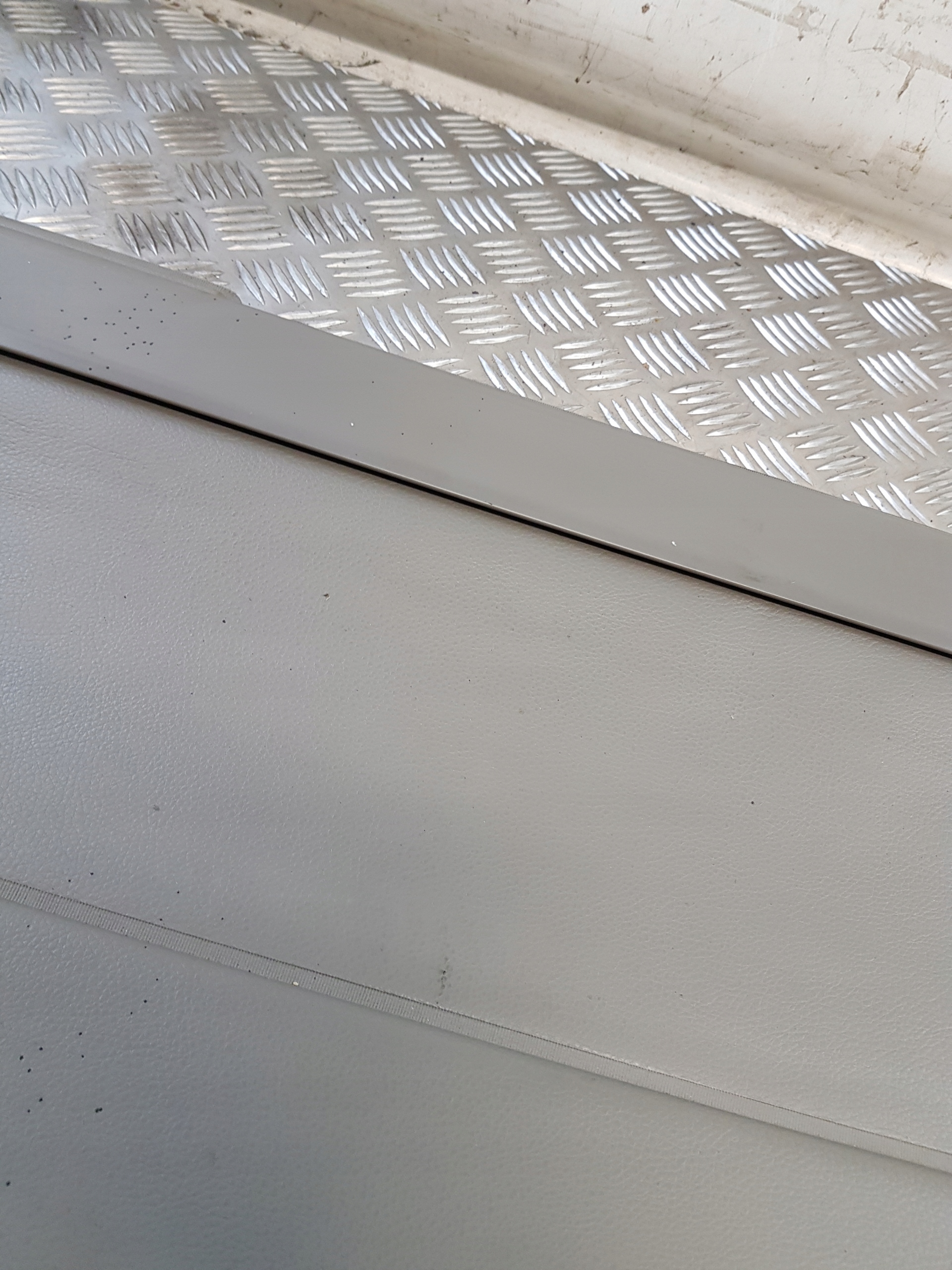blinds boot NISSAN MURANO Z50 07R