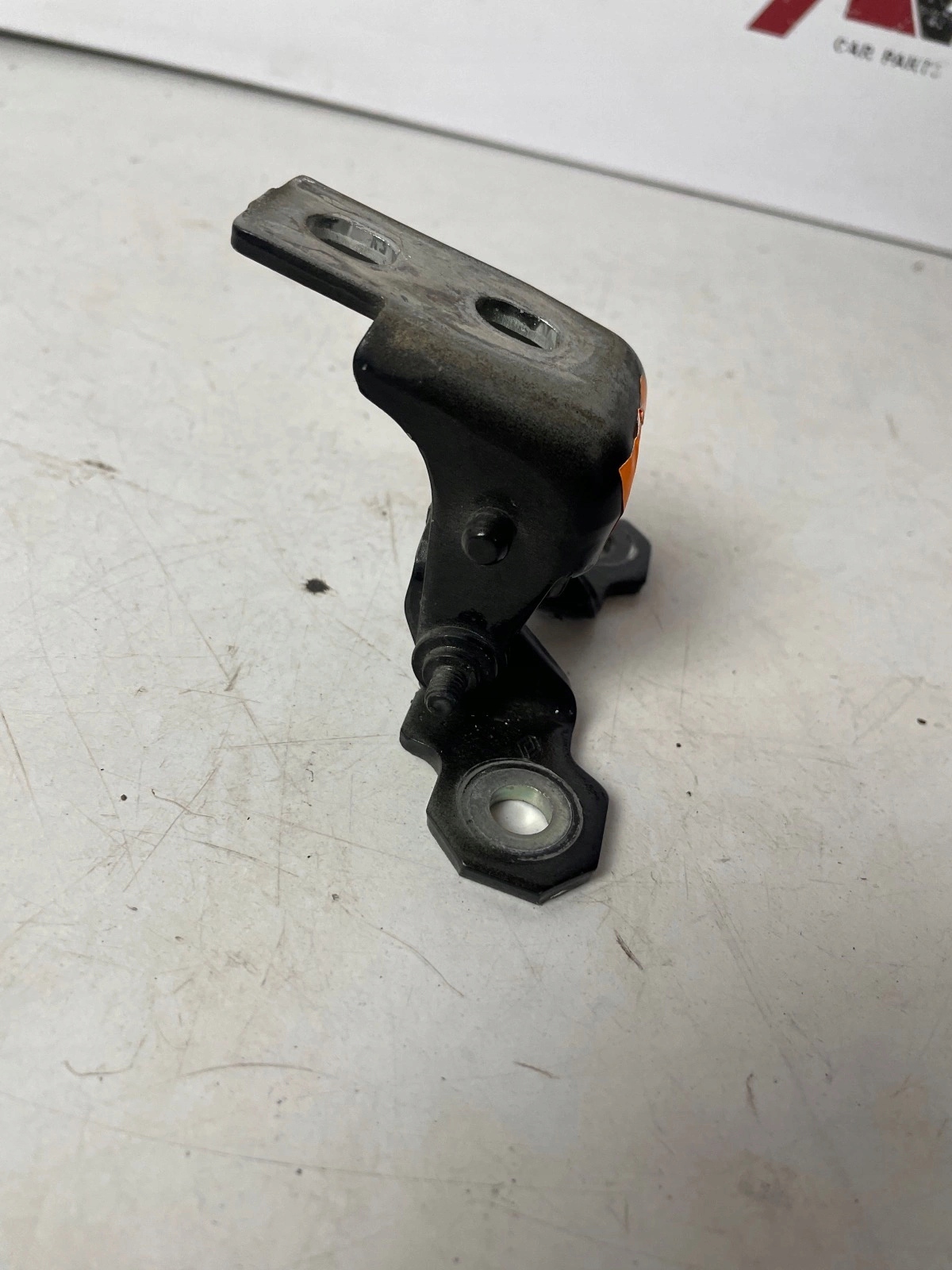 hinge door lower Renault Captur and Clio IV