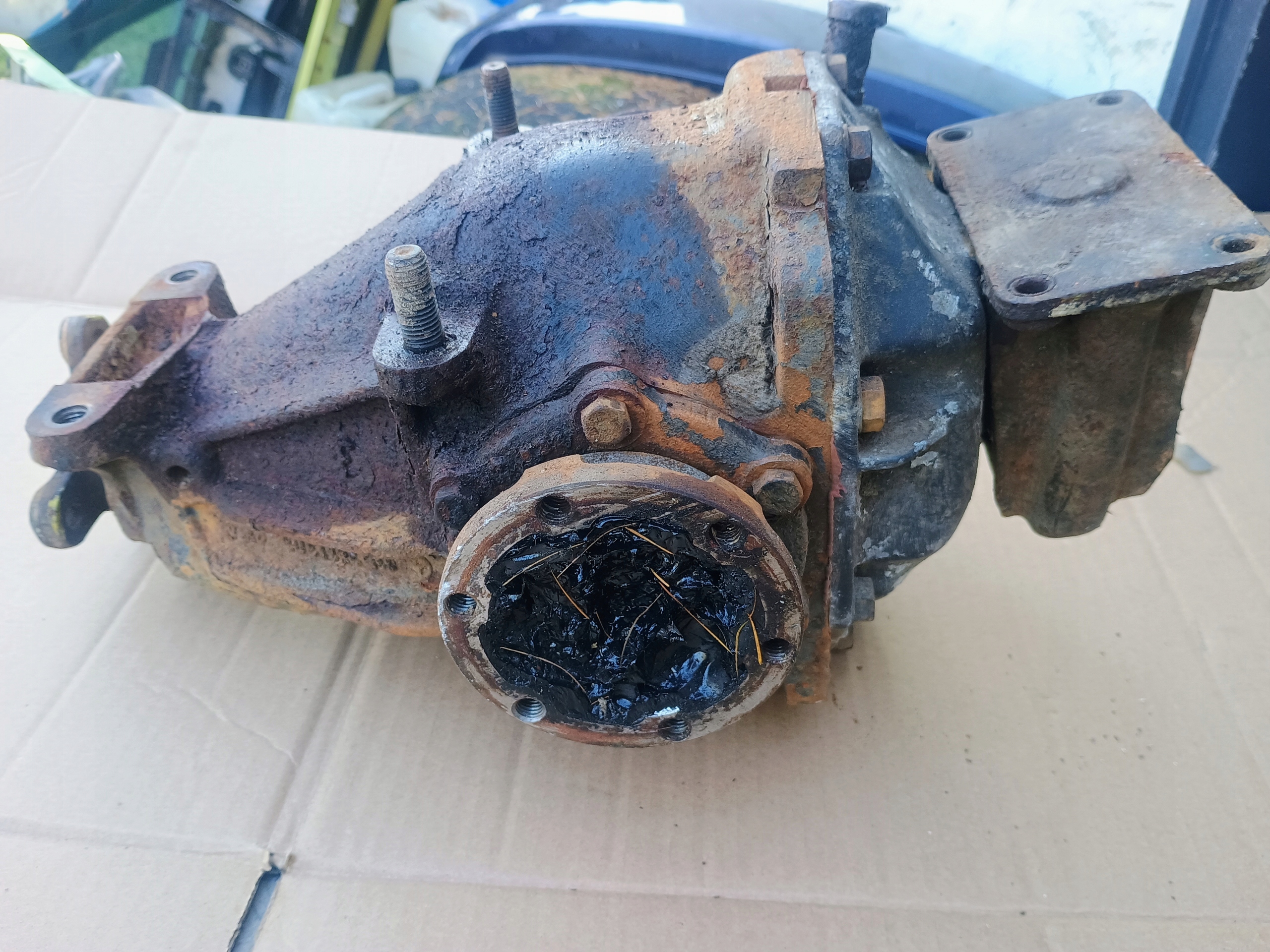 rear differential diff MERCEDES 123 3.92
