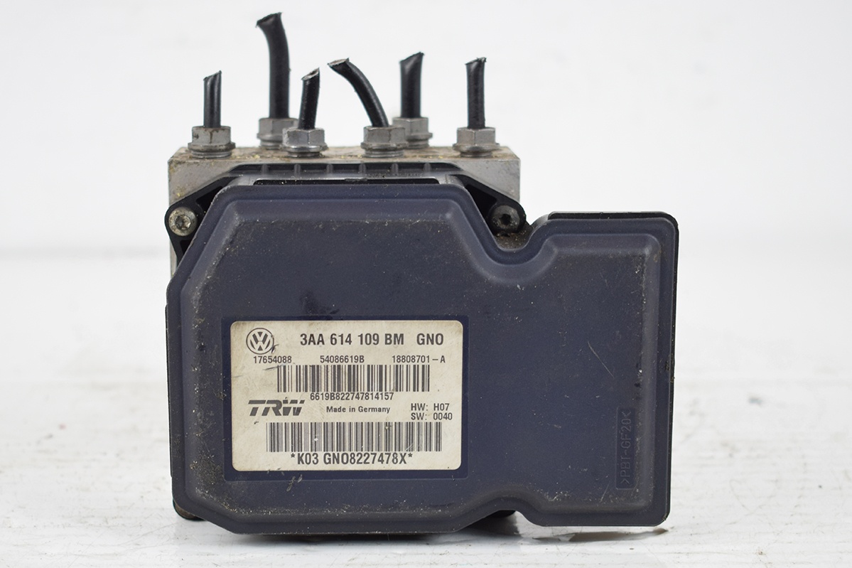 Pompe * ABS VW 3AA614109BM