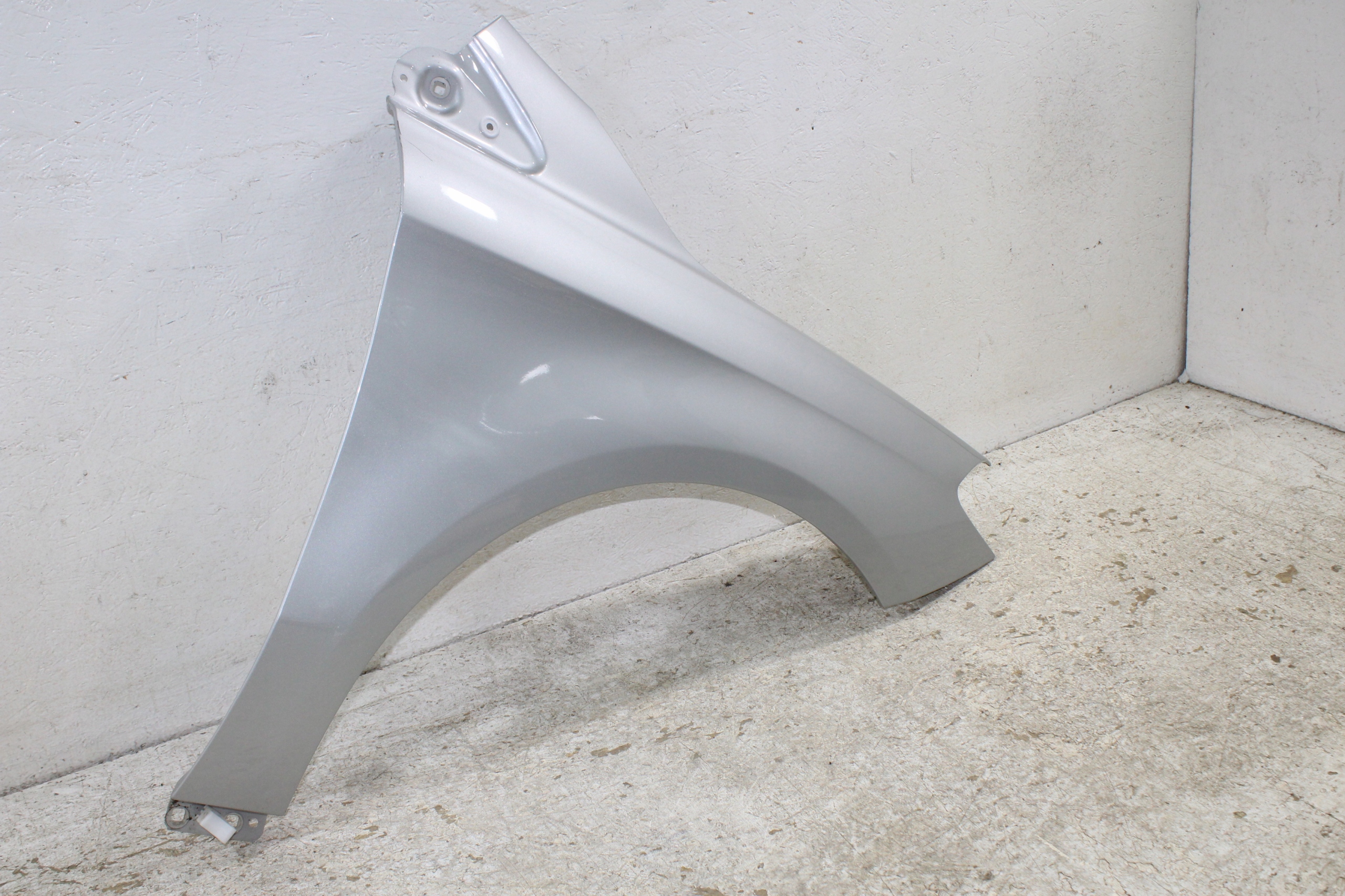 Mercedes B Klasa W246 fender right front front