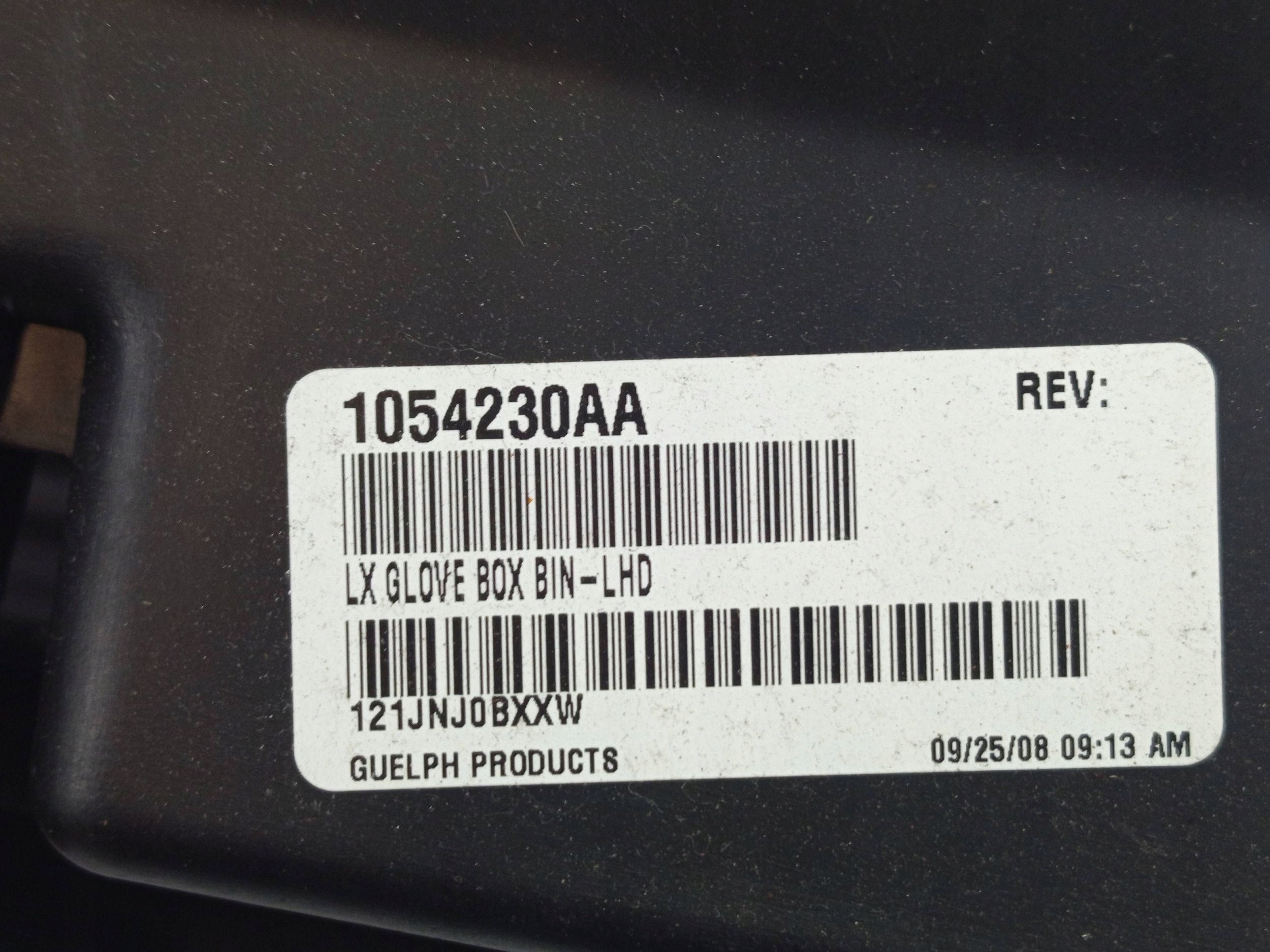 бардачок пассажира Dodge CHALLENGER 08-14 1054230AA