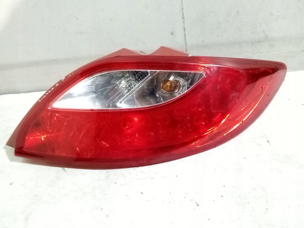 Mazda 2 II DE light right rear part rear