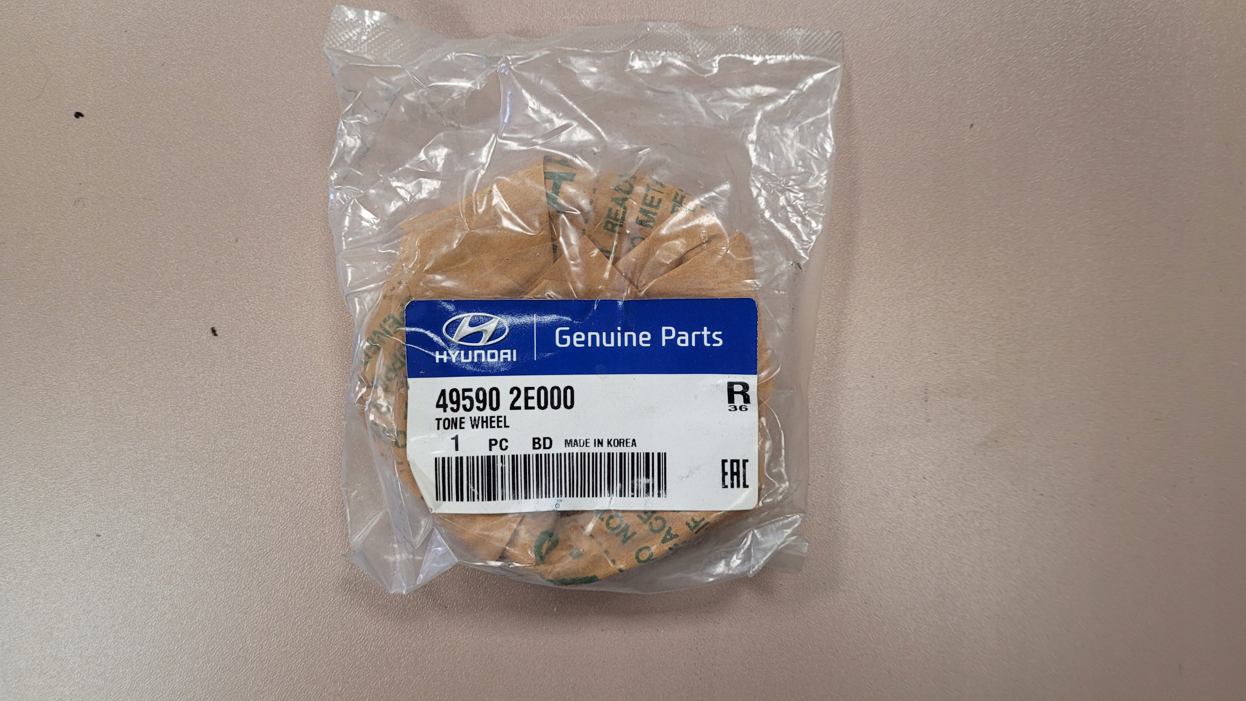 KOŁO PRZEGUBU PÓŁOSI 495902E000