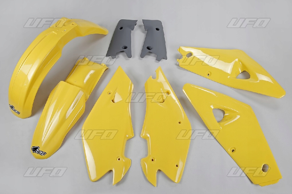 Ufo Sada Plastov Husqvarna 2T '00-'04, 4T '02-'04 Farba Oem