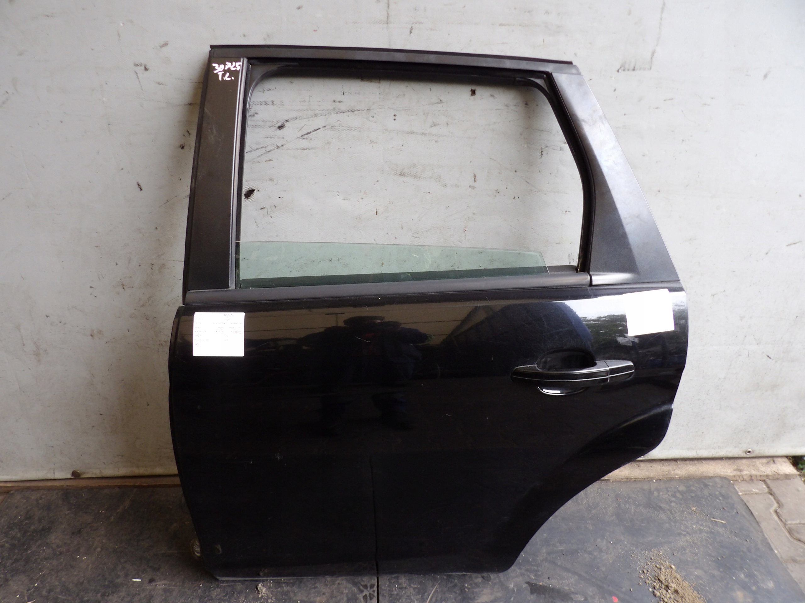 Ford Focus MK2 door rear. left lak. F3 kombi