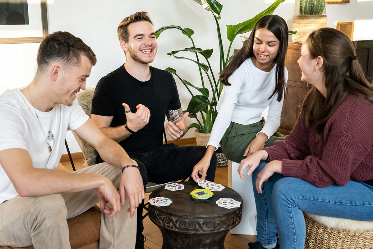 AF02 Switch it gra karciana Flexiq Wiek gracza 5-7 lat 8-11 lat 12-14 lat 15-18 lat 18+