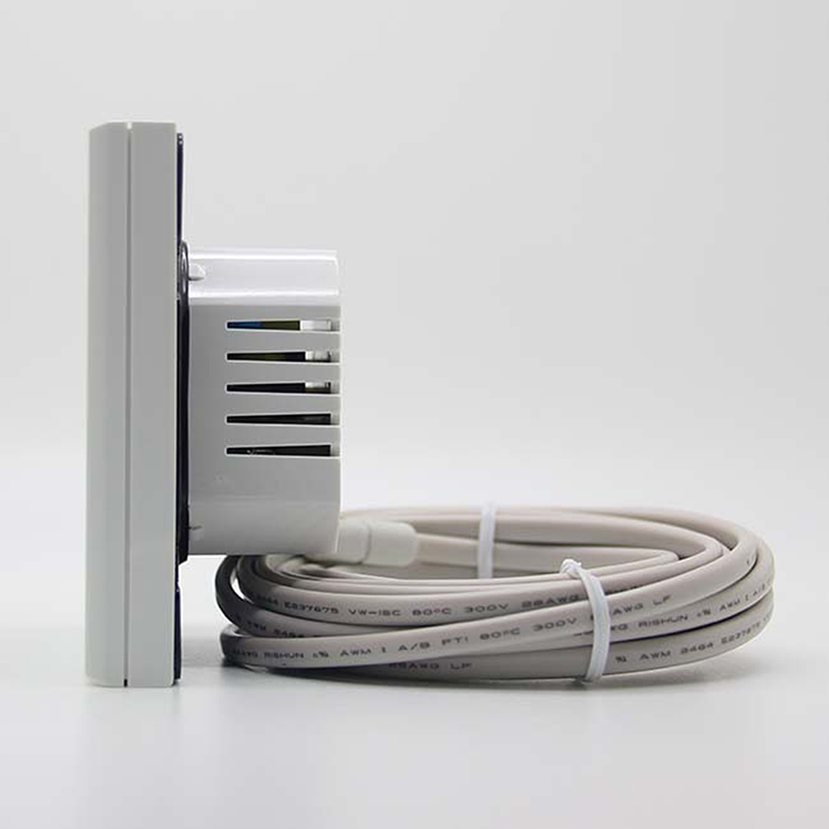 Termostat BRANN BC200-E z ekranem dotykowym LCD Waga produktu z opakowaniem jednostkowym 0.4 kg