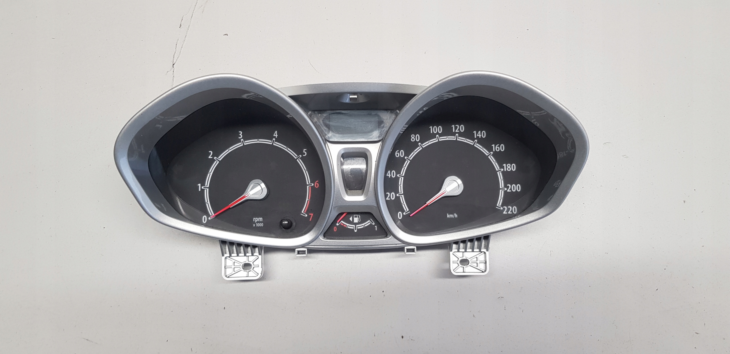 dials dials FORD FIESTA MK7 8A6T-10849-EC