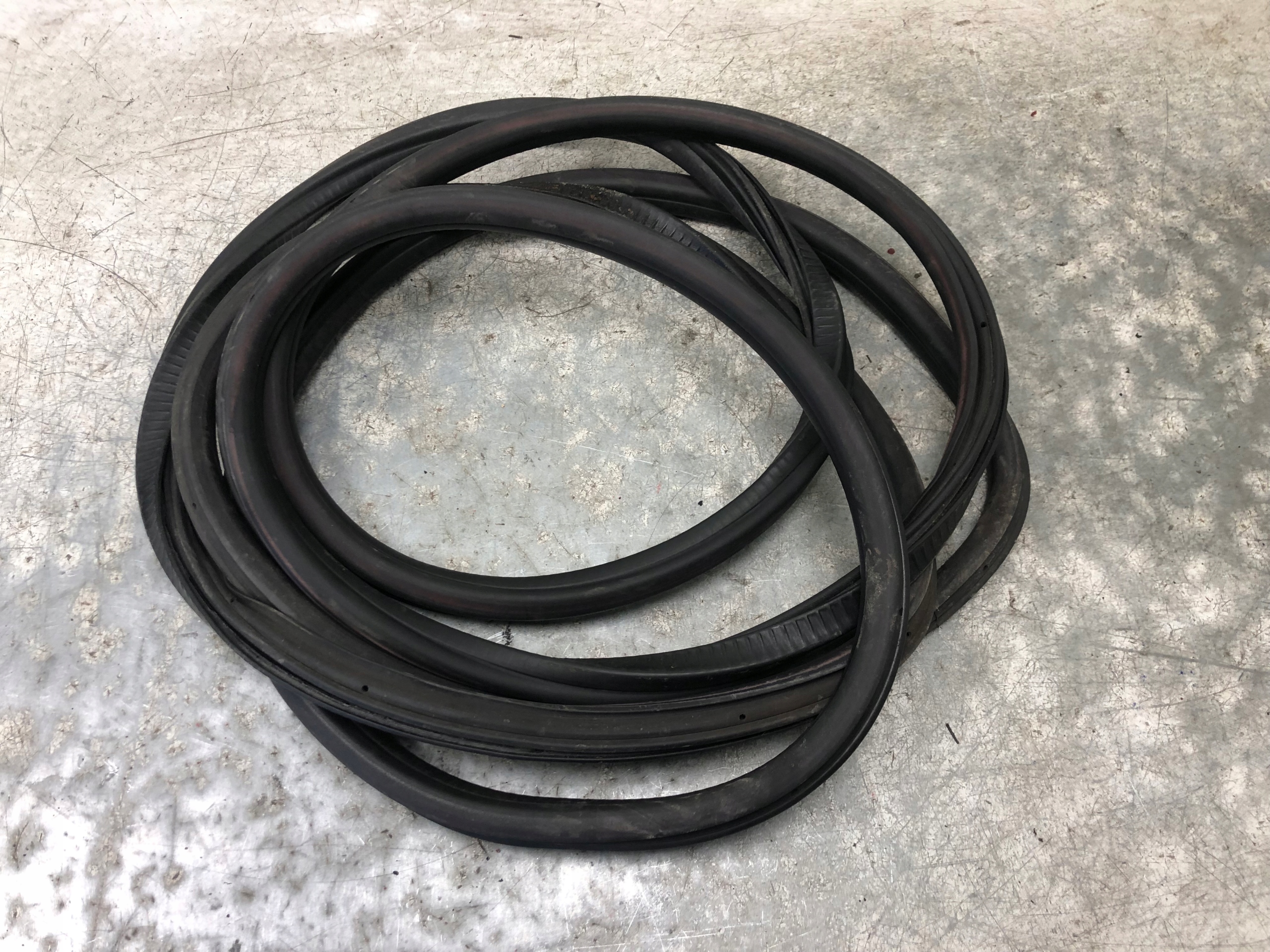 Dichtsatz Tür BOCZNYCH MERCEDES SPRINTER W906 A9066973498