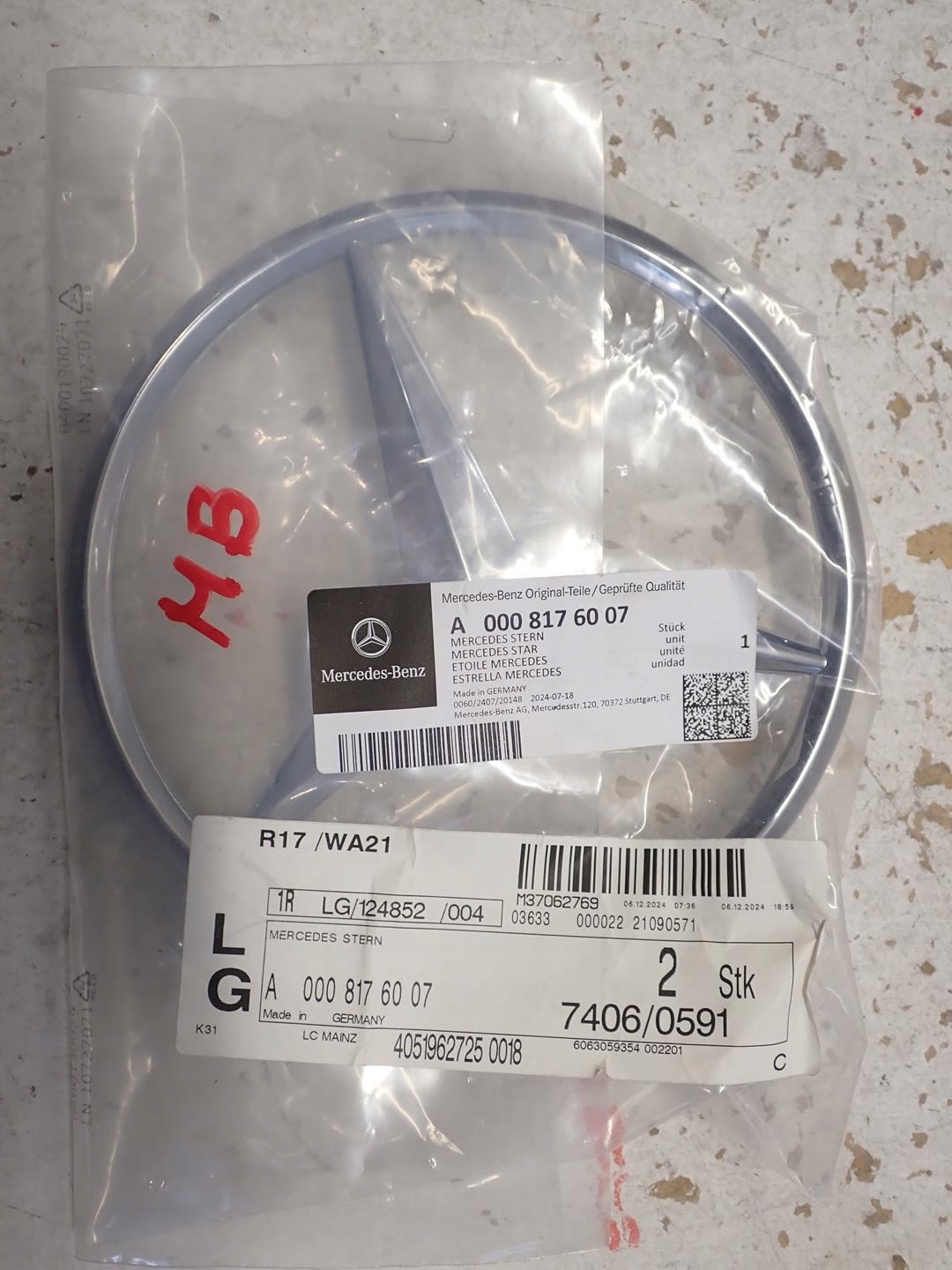Emblemat logo MERCEDES W177 W205 A0008176007
