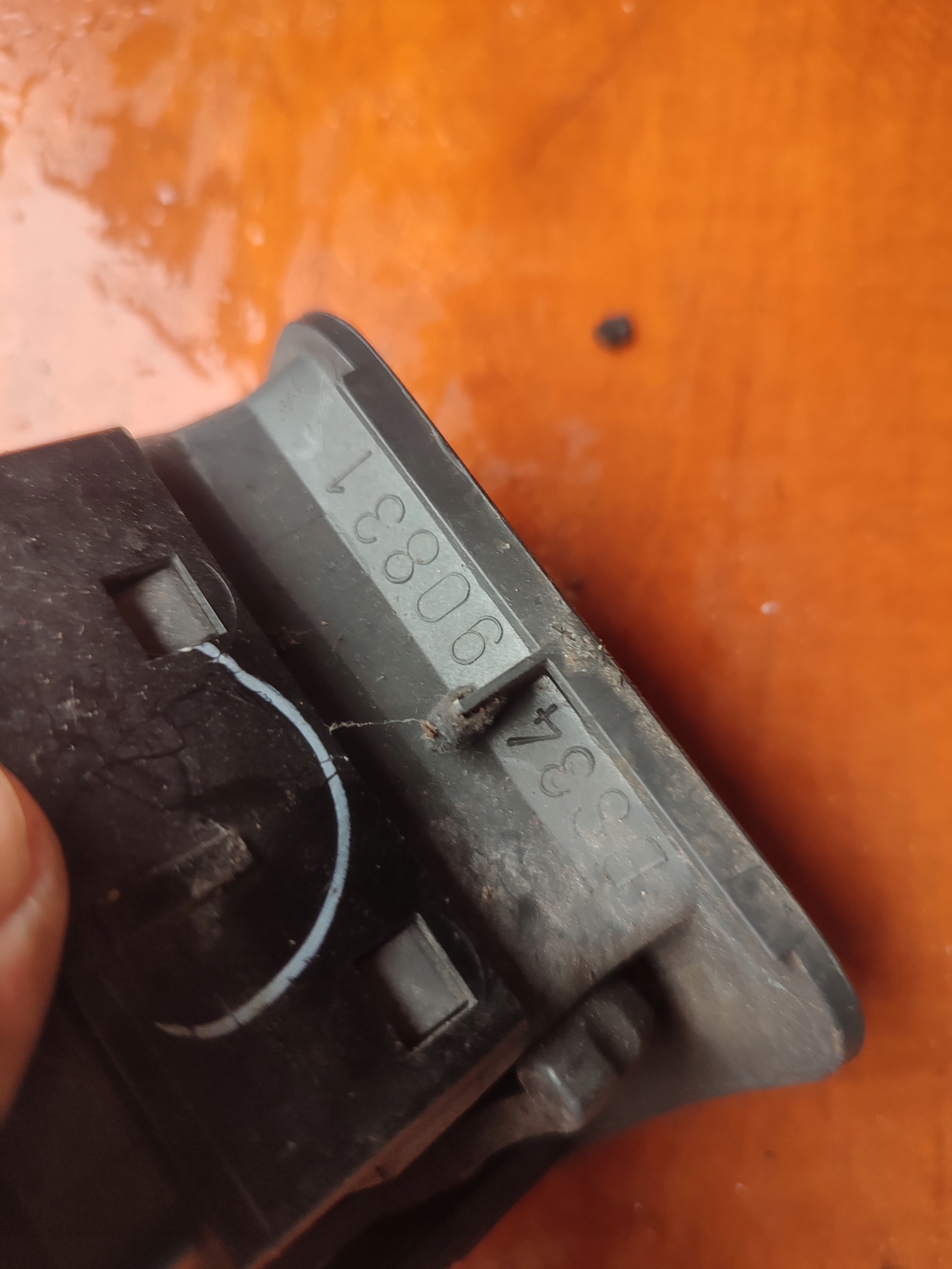 grid air conditioning devices Mazda 323 BS3490002
