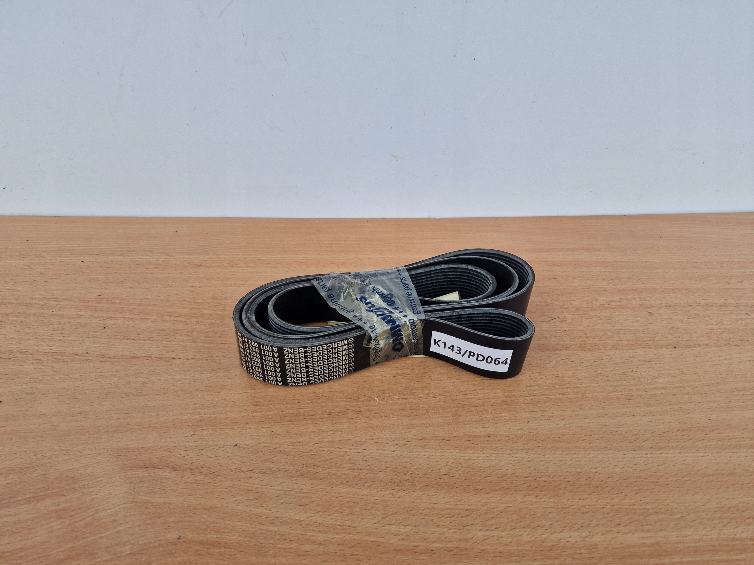 Cinghia trapezoidale MERCEDES nuovo Originale A0019936196