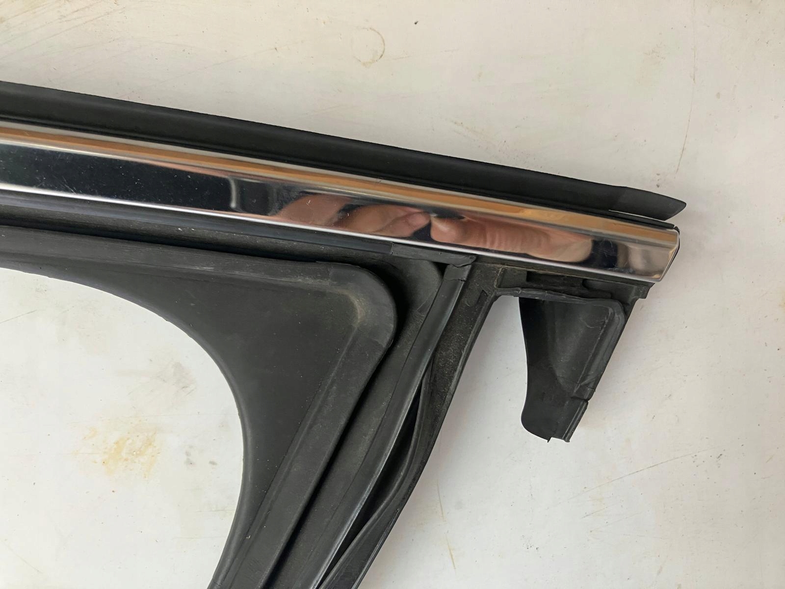 frame gasket door left front PEUGEOT 308 T9 CHROM