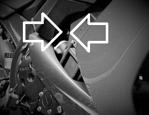 Crash pady dwuśrubowe Yamaha YZF R1 1000 RN12 2004 2005 2006 Azarel PRO EAN (GTIN) 5903410557643