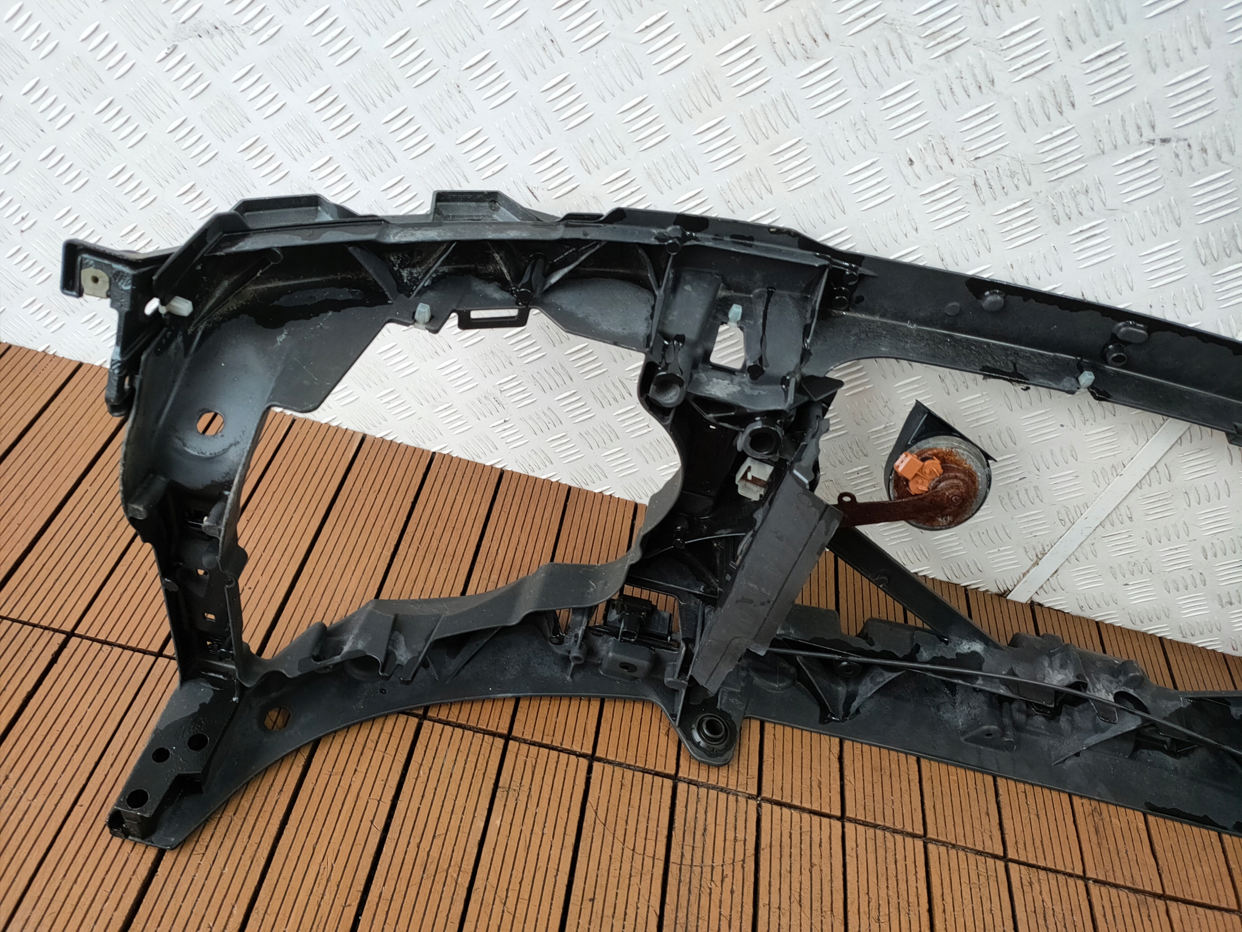 LAND ROVER DISCOVERY III L320 04-09 support panel for radiators pillar + ZAMKI KPL OE