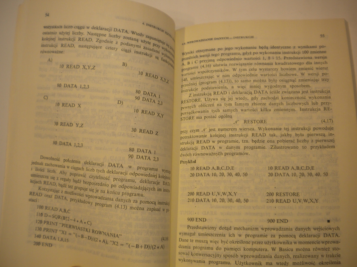 Programowanie w języku BASIC ZBIGNIEW CZECH, KRZYSZTOF NAŁĘCKI, WOŁEK, Autor Czech, Nałęcki,