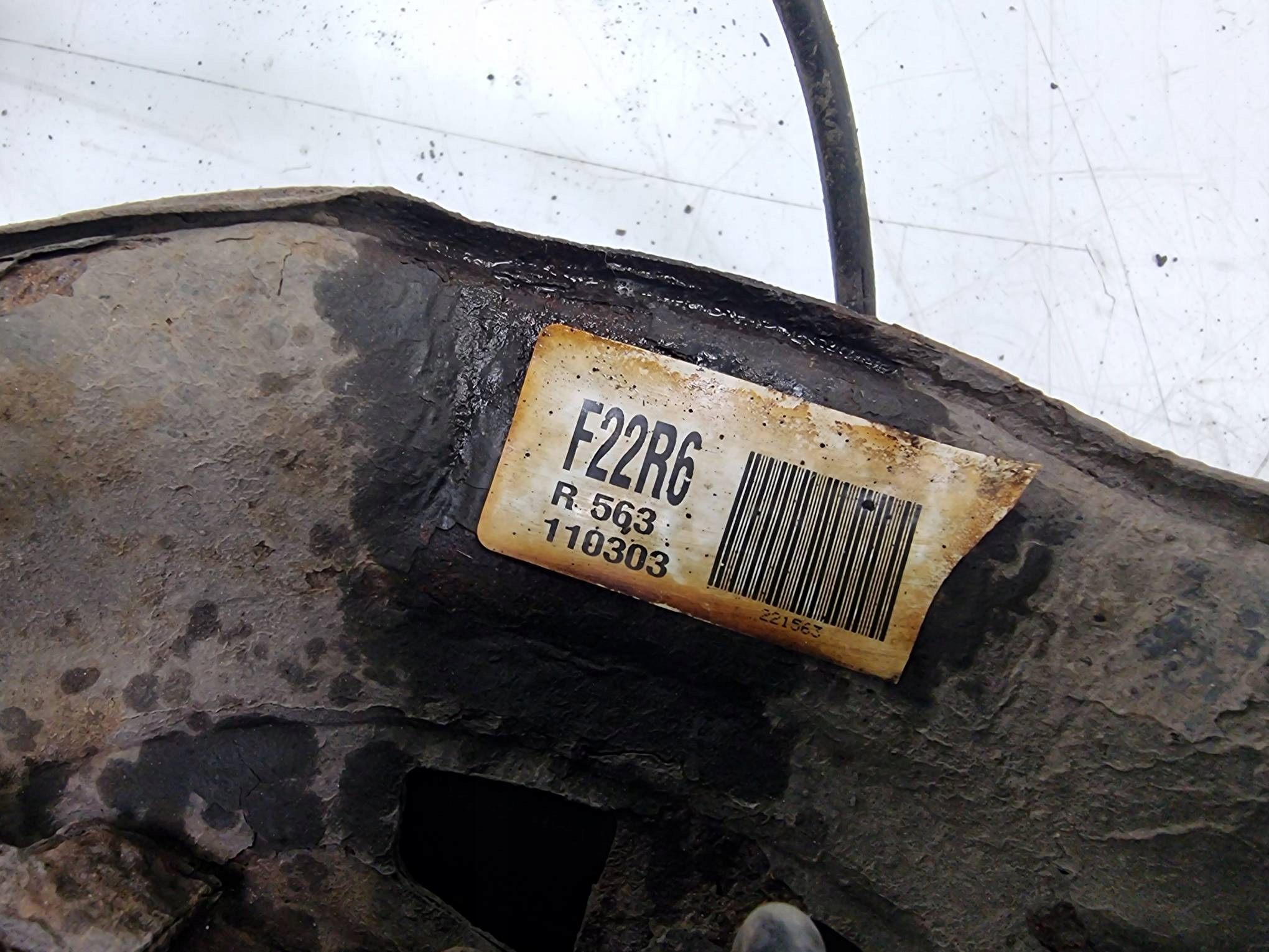 swing right front 1.8 TOYOTA AVENSIS T27