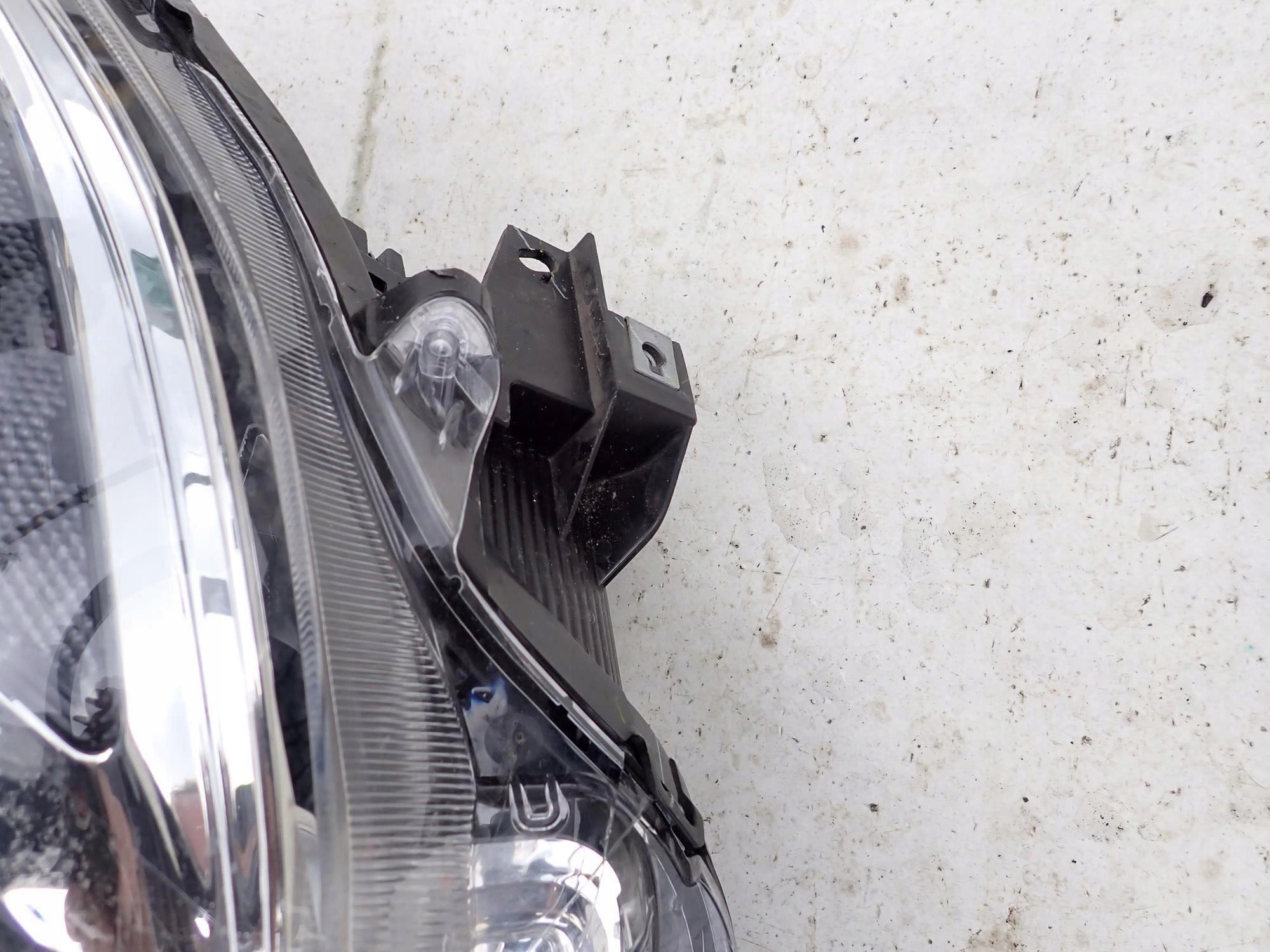 MITSUBISHI SPACE STAR II LIFT 19- light front left