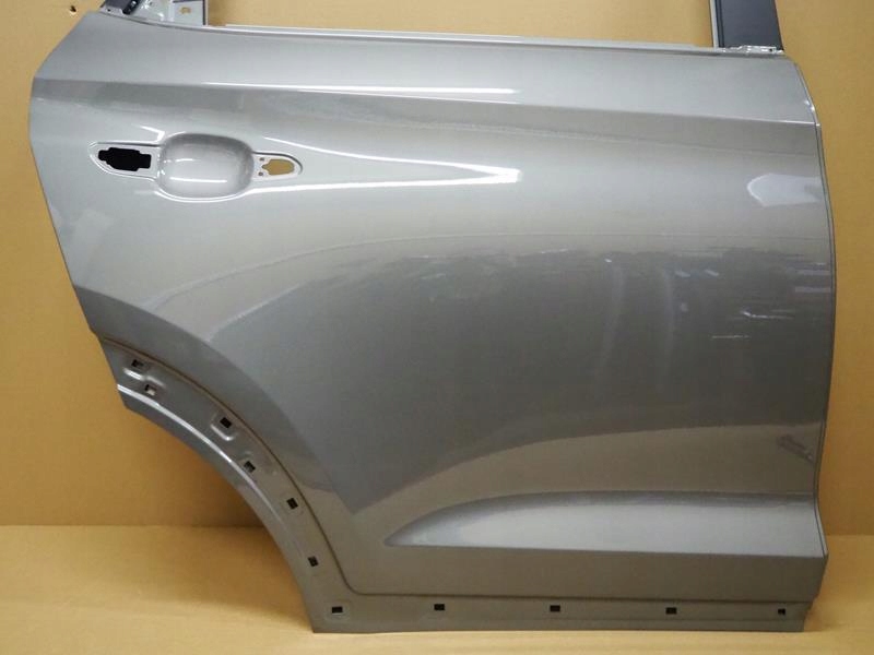 DRZWI PRAWY TYŁ HYUNDAI TUCSON III Numer katalogowy części DRZWI