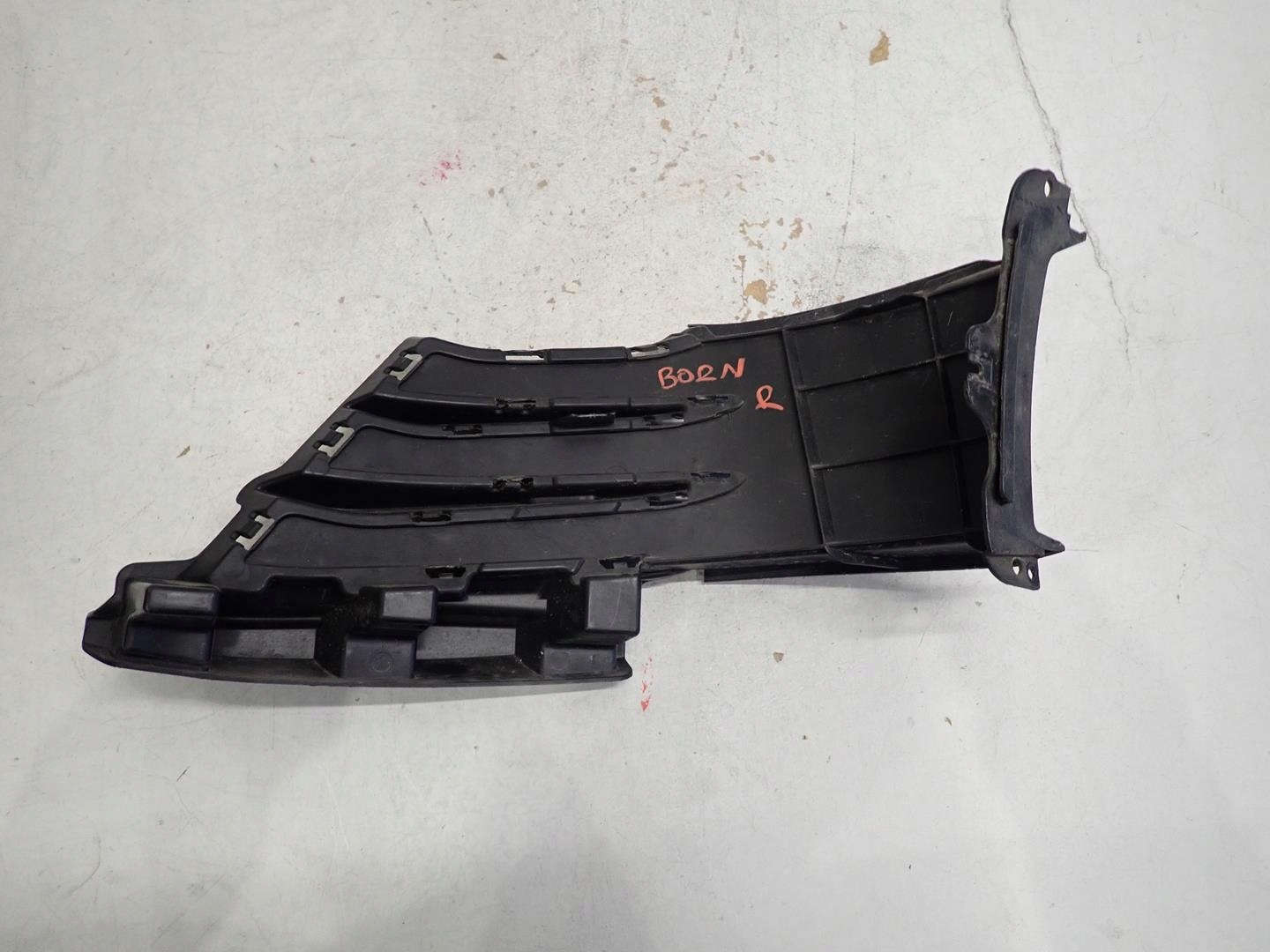 intake air grid right CUPRA BORN 2021- 10E807884B