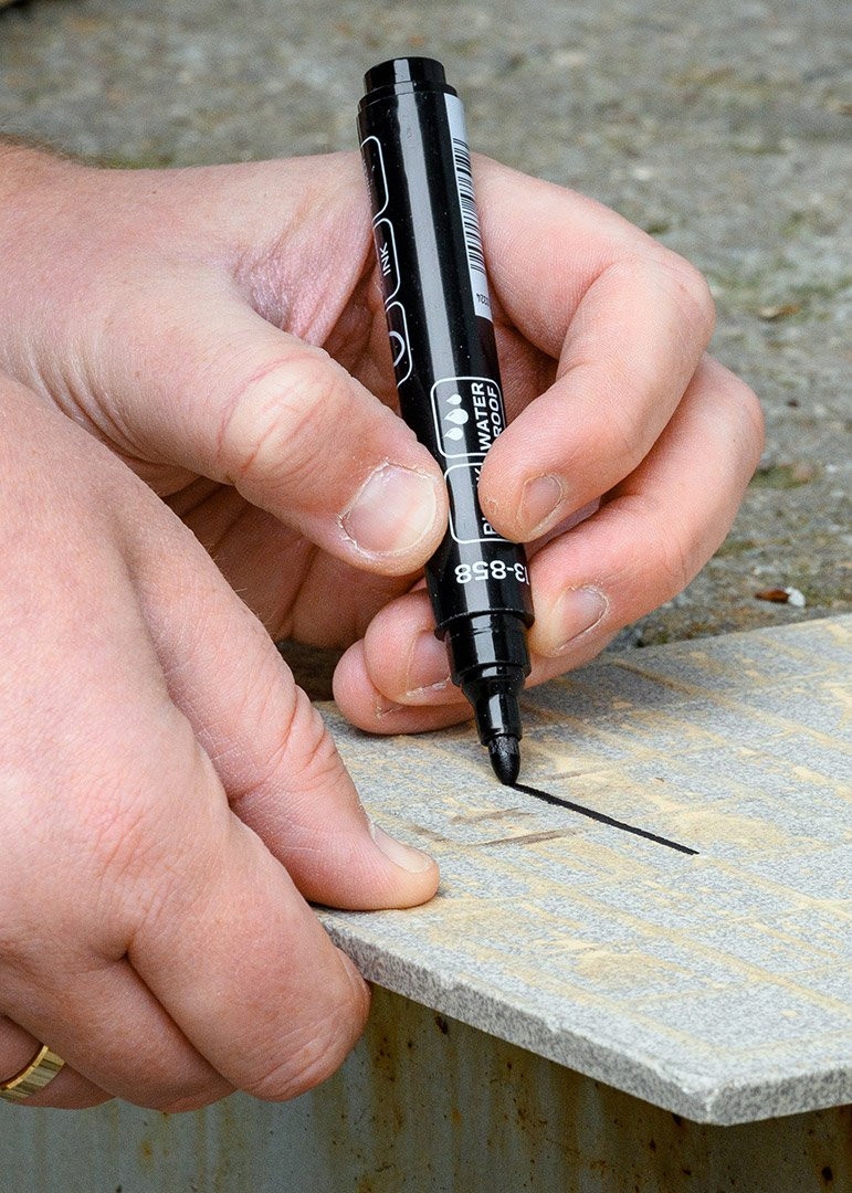 Marker budowlany, czarny, permanentny, wodoodporny, olejowy, NEO 13-858