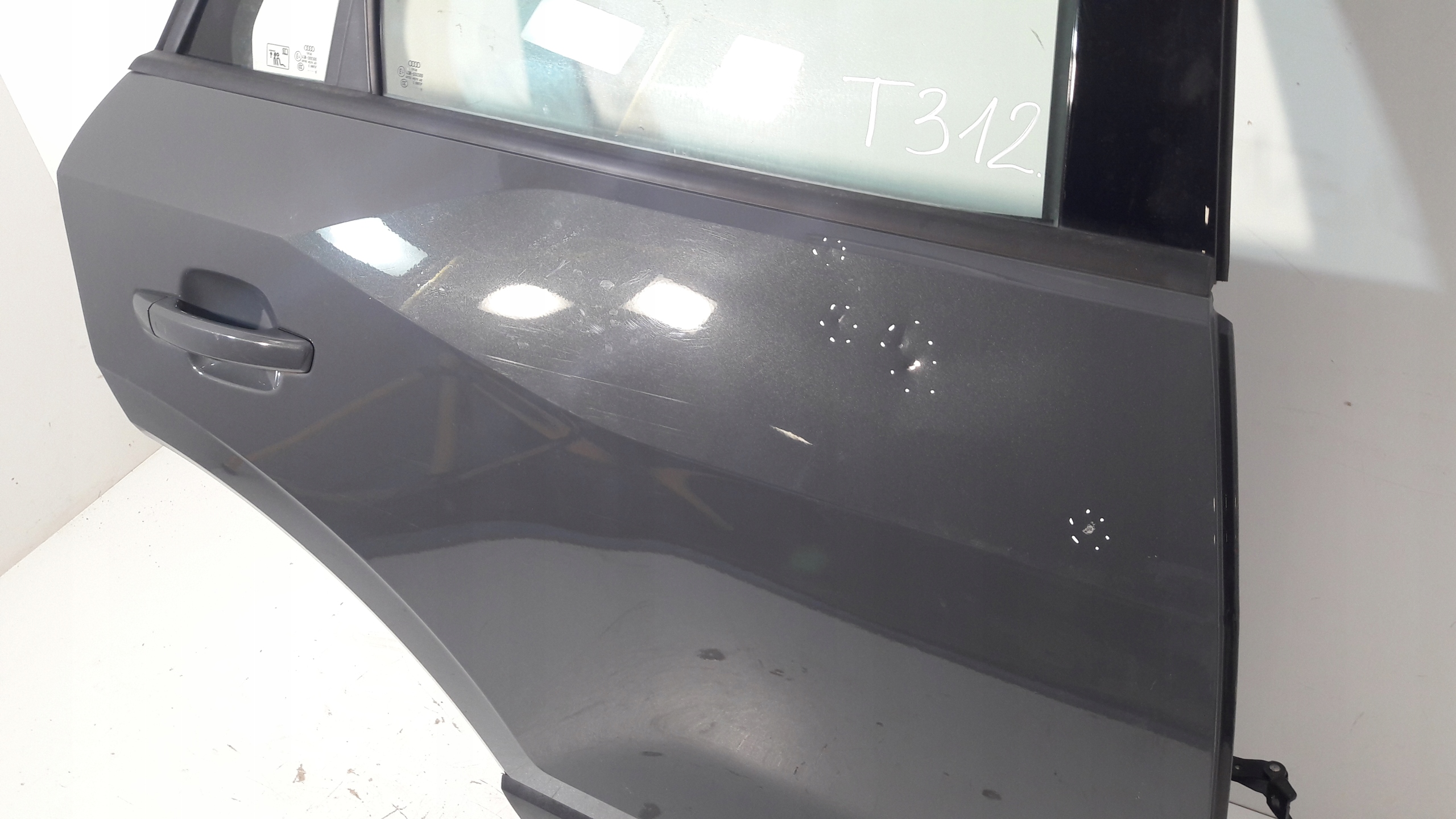 AUDI Q2 81A / 2020 ROK door right rear. (T312)