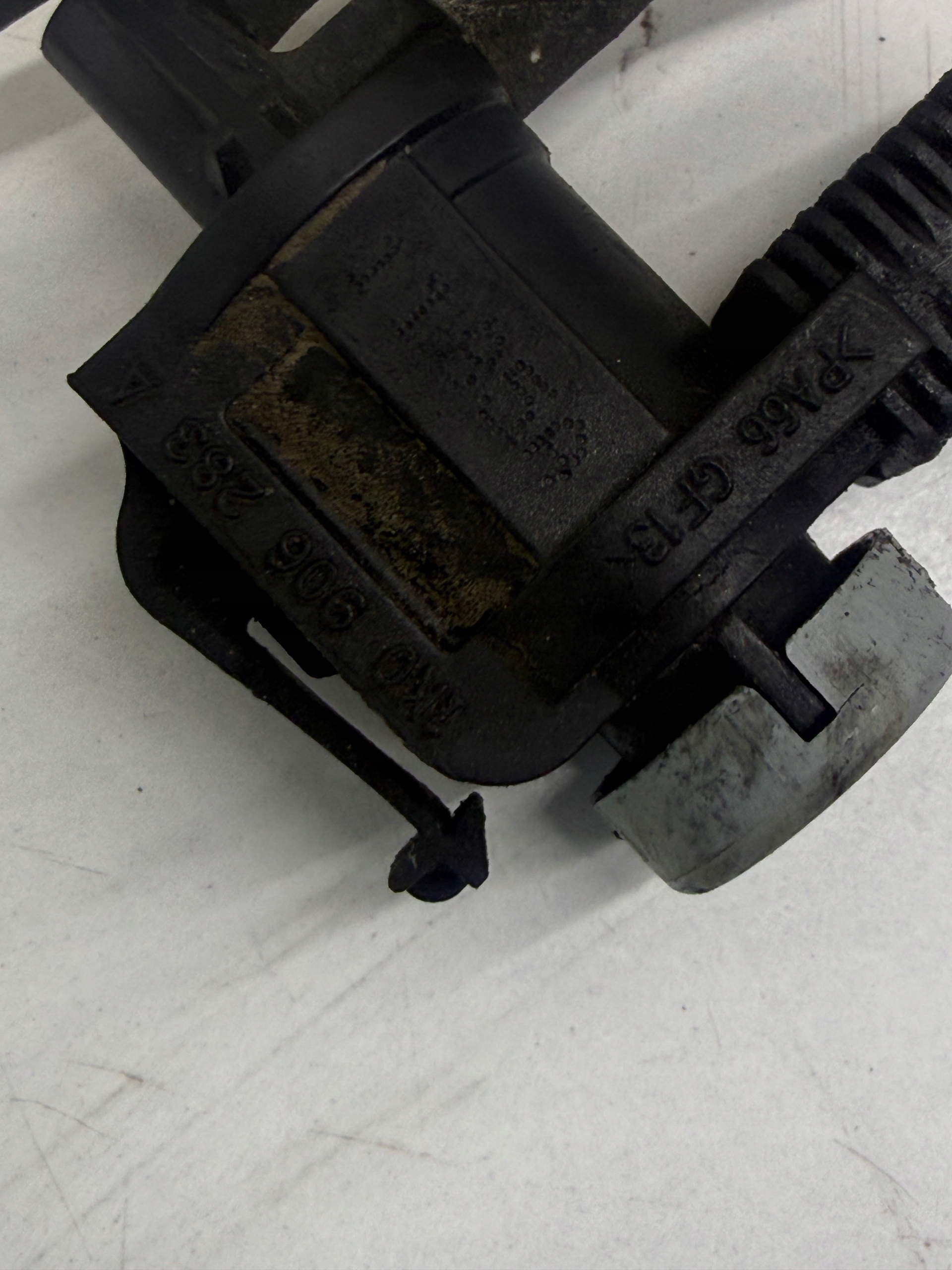 AUDI A6 C7 3.0 TDI CRT Sensor Sensor + Schlauch Schläuche Unterdruck
