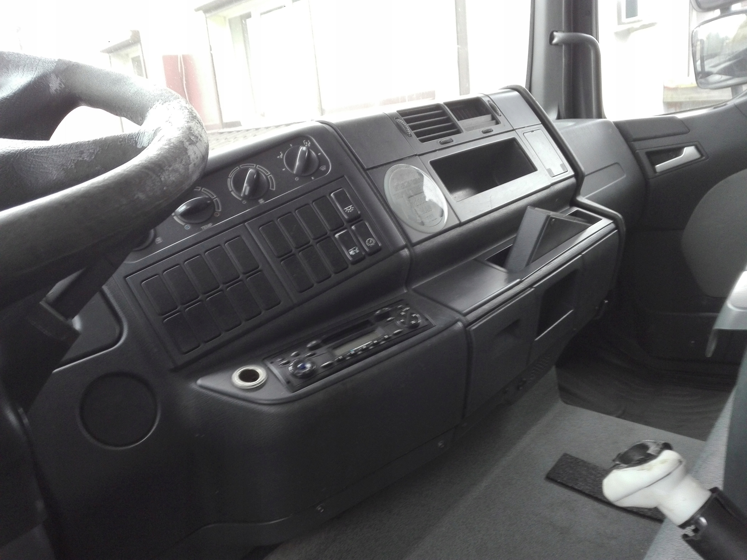 PRZEKŁADKA ANGLIKA MAN TGL 3000 ZŁ NETTO Producent części MAN OE