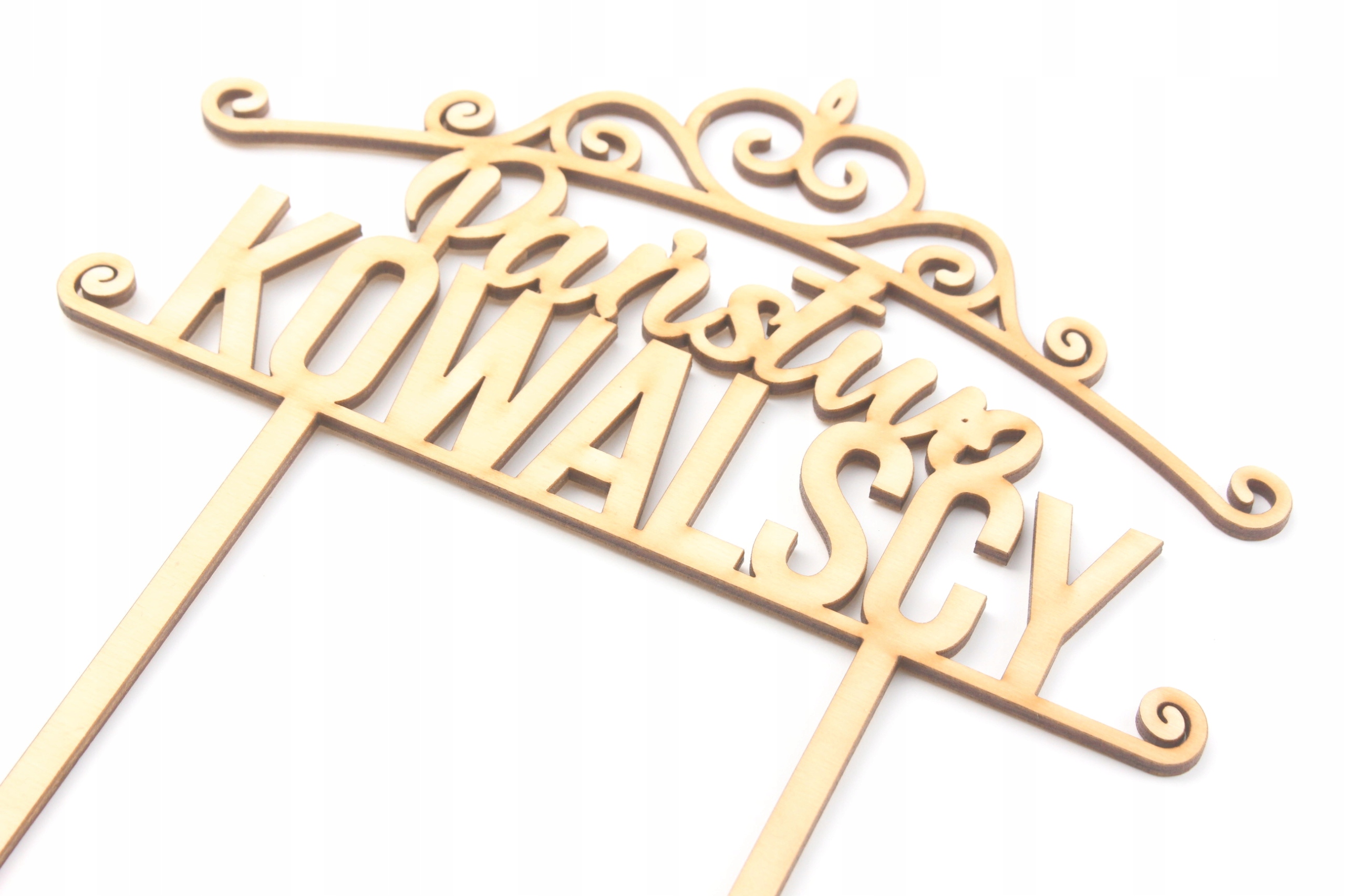 

Topper Na Tort 20x18cm Państwo Kowalscy Nazwisko E