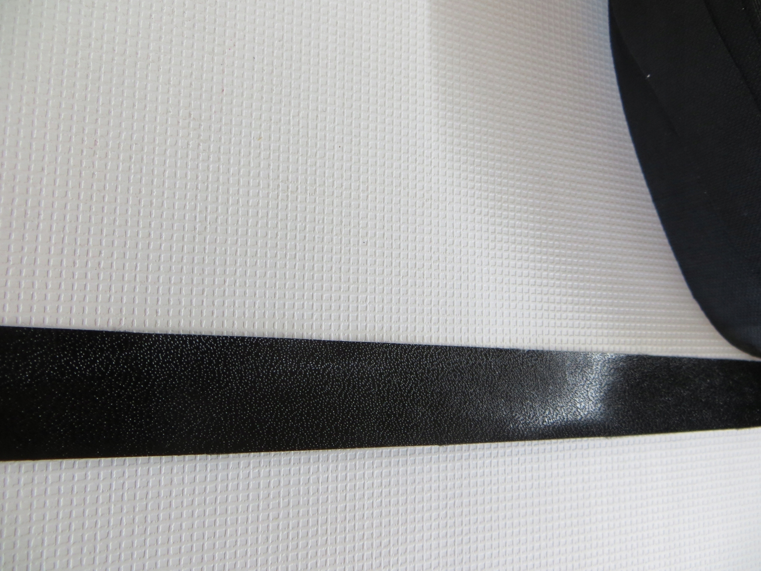 Kaliko, okleina zew. miecha CZARNY GŁADKI 19MM Marka Italy