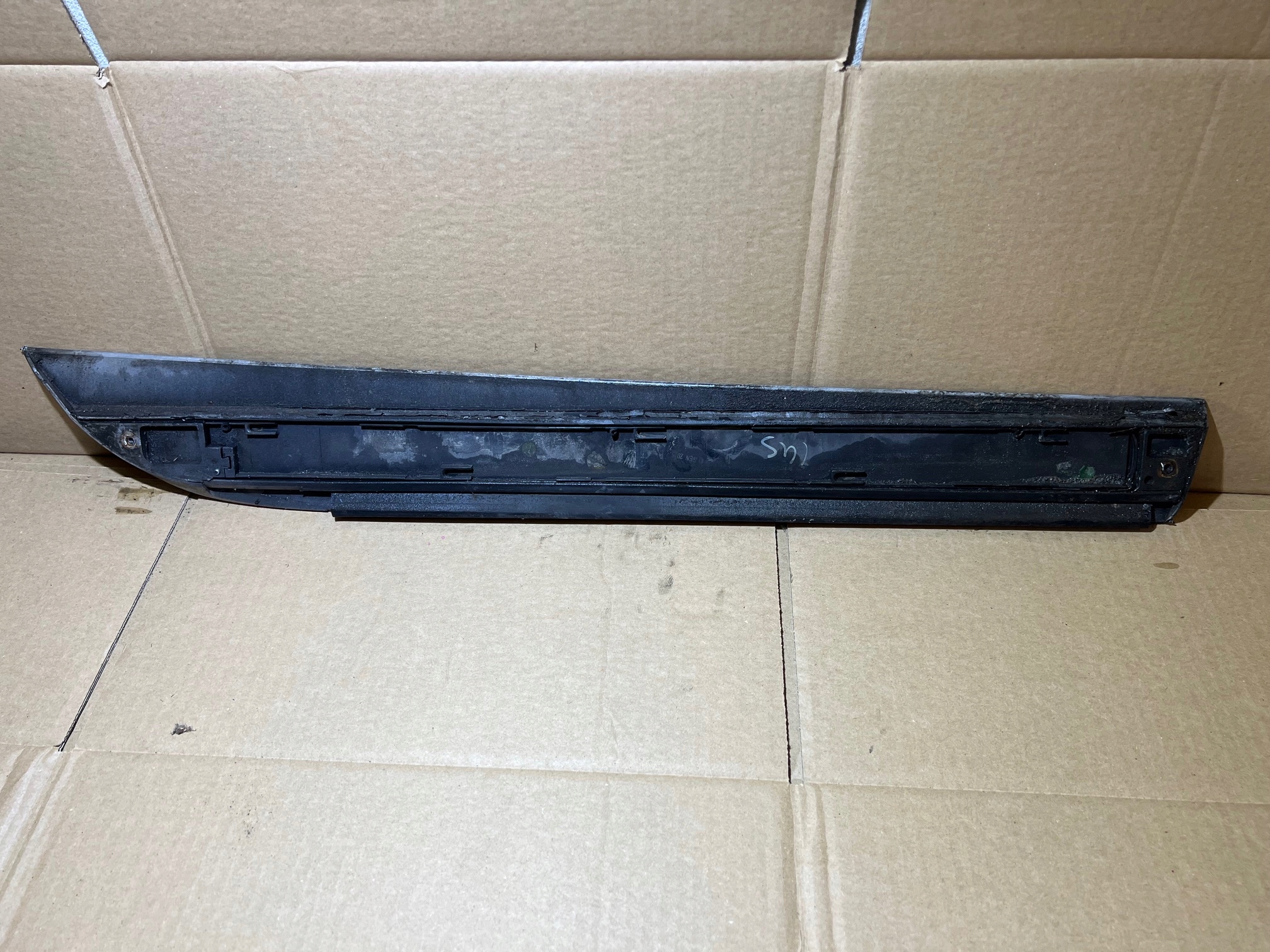 AUDI A6 C6 moulding lower door left rear part left rear